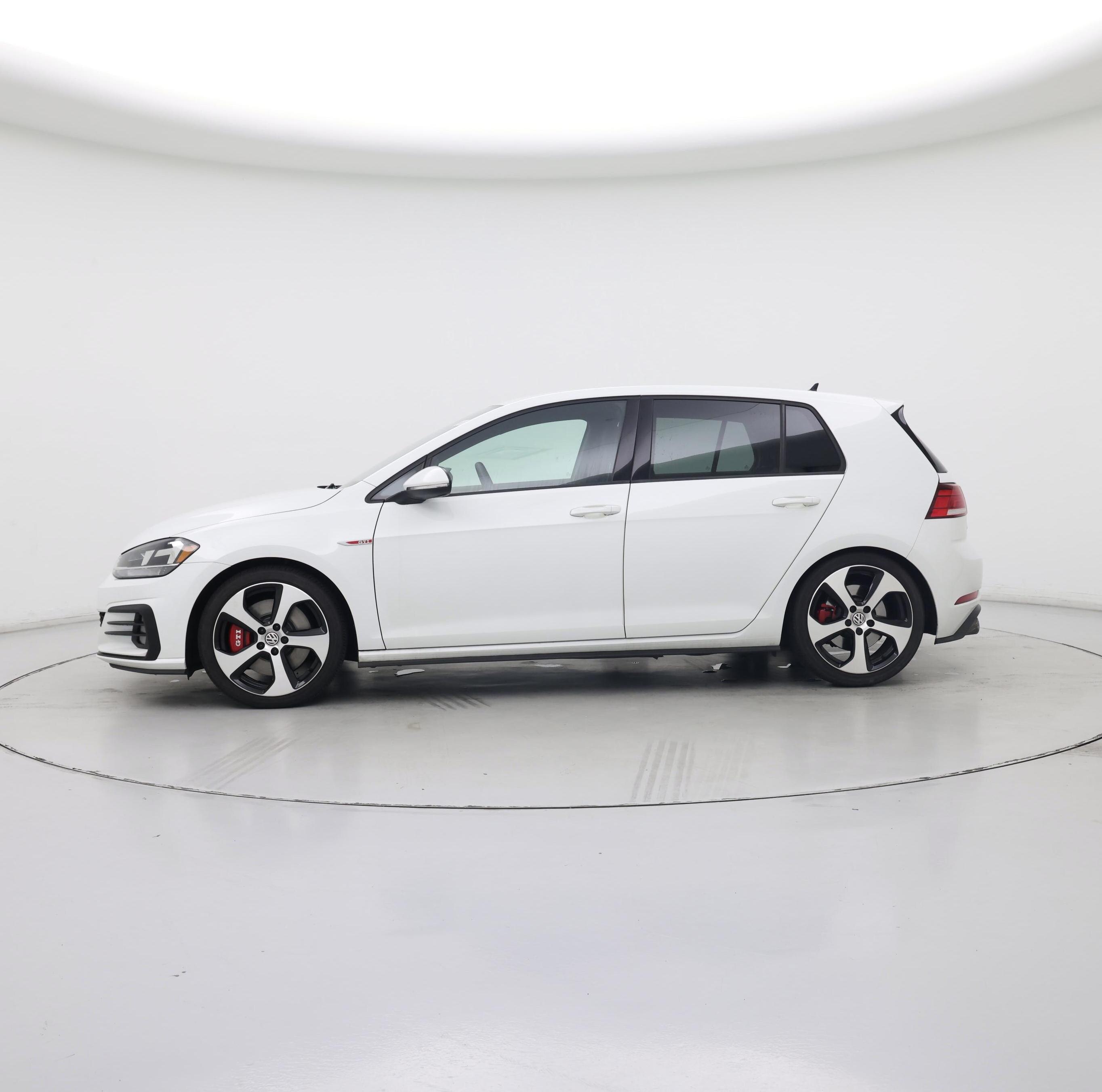 Thumbnail: 2019 Volkswagen Golf - 3