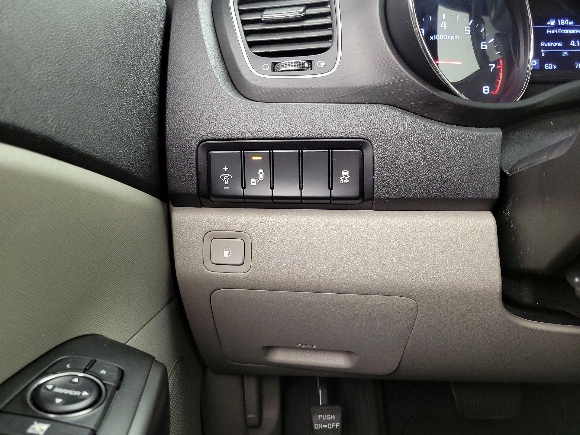 Thumbnail: 2021 Kia Sedona - 13