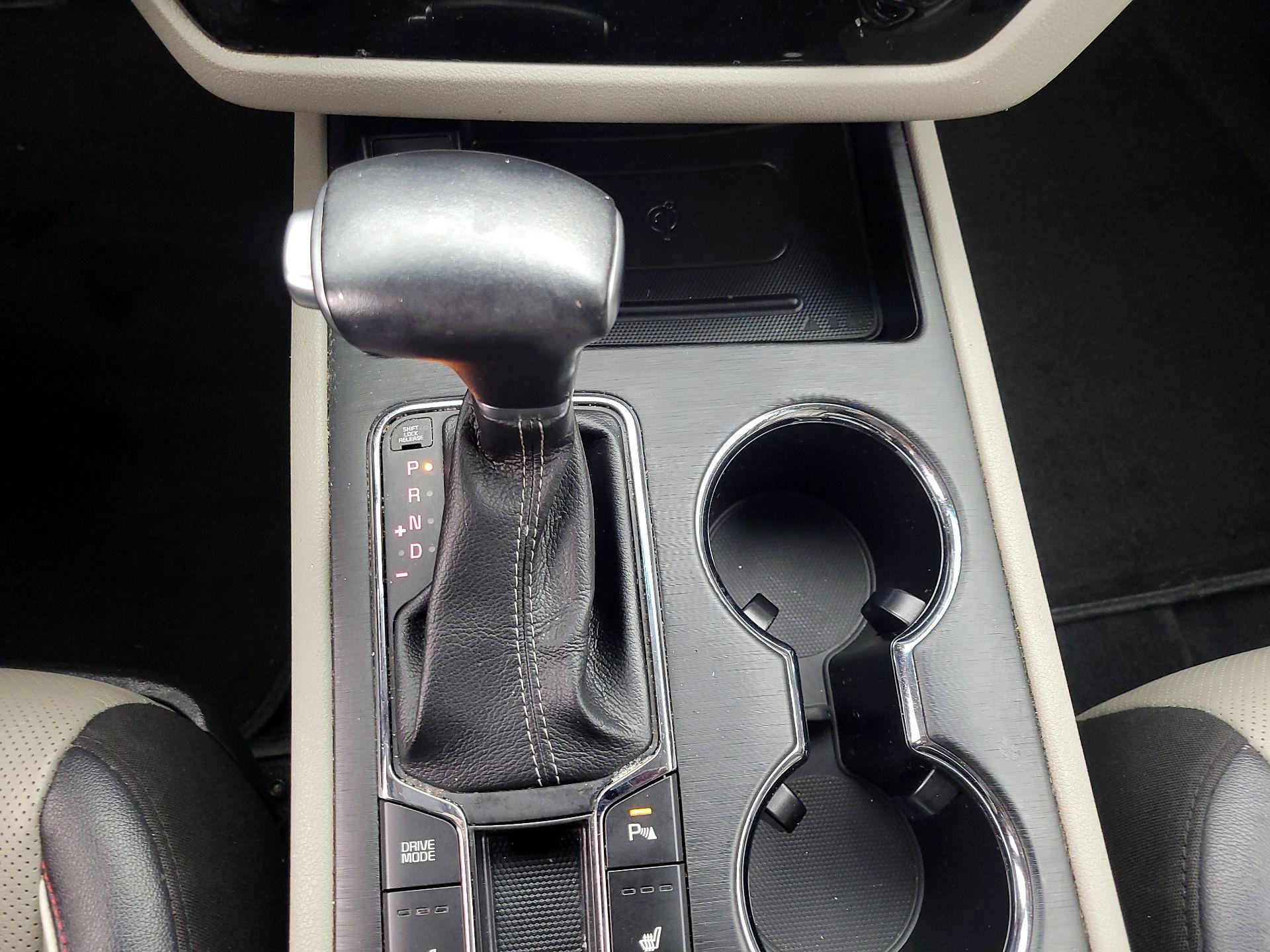 Thumbnail: 2021 Kia Sedona - 17