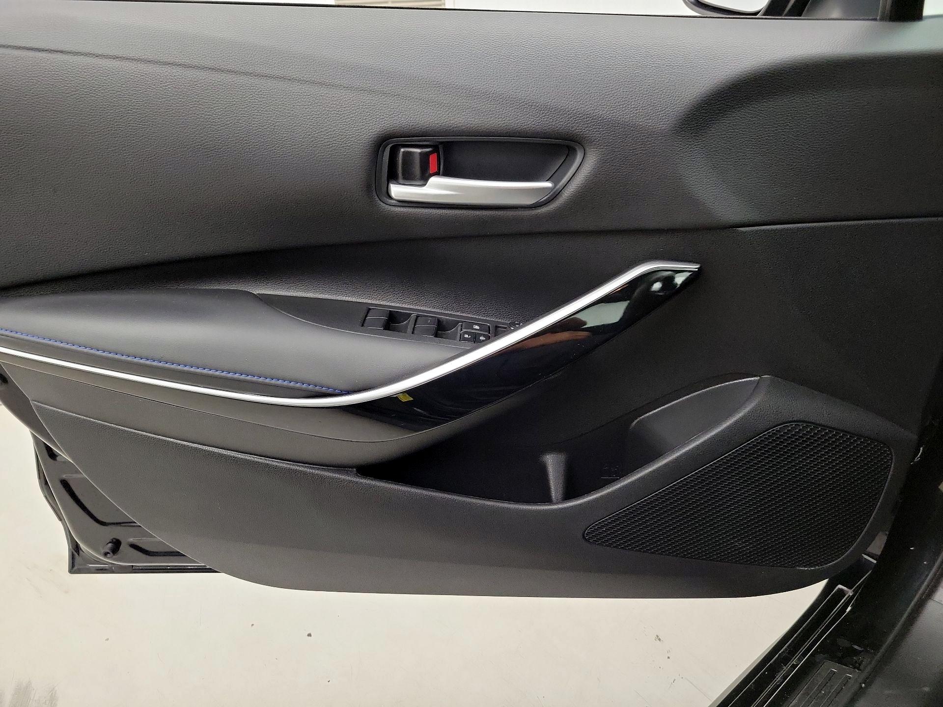 Thumbnail: 2022 Toyota Corolla - 12