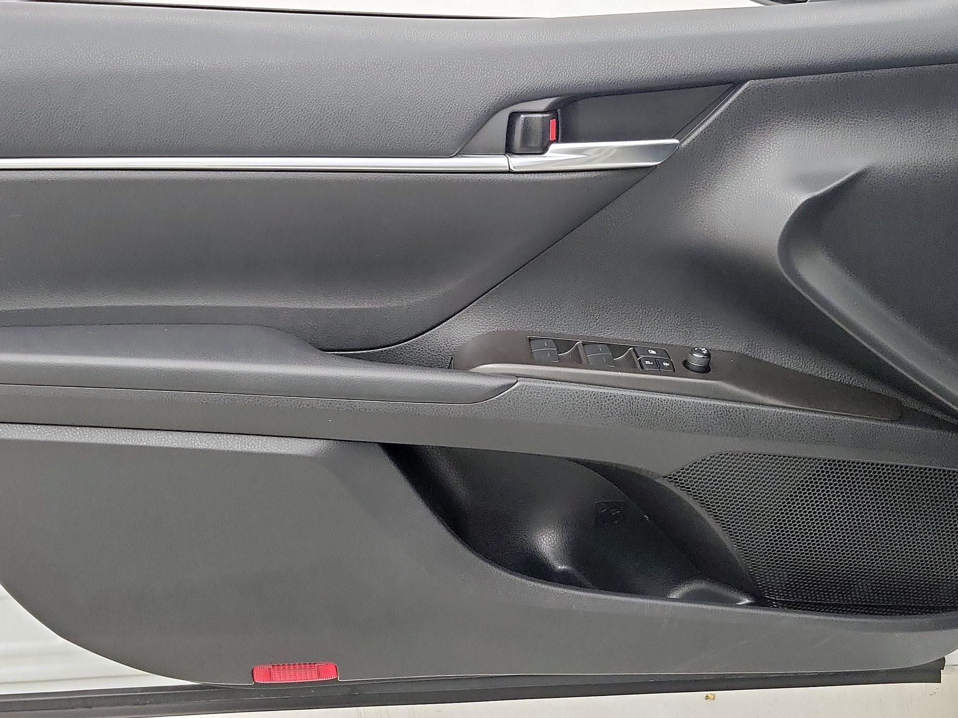 Thumbnail: 2023 Toyota Camry - 12