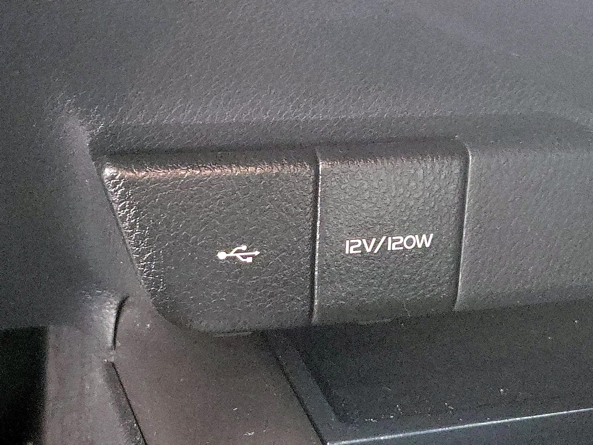 Thumbnail: 2023 Toyota Camry - 18