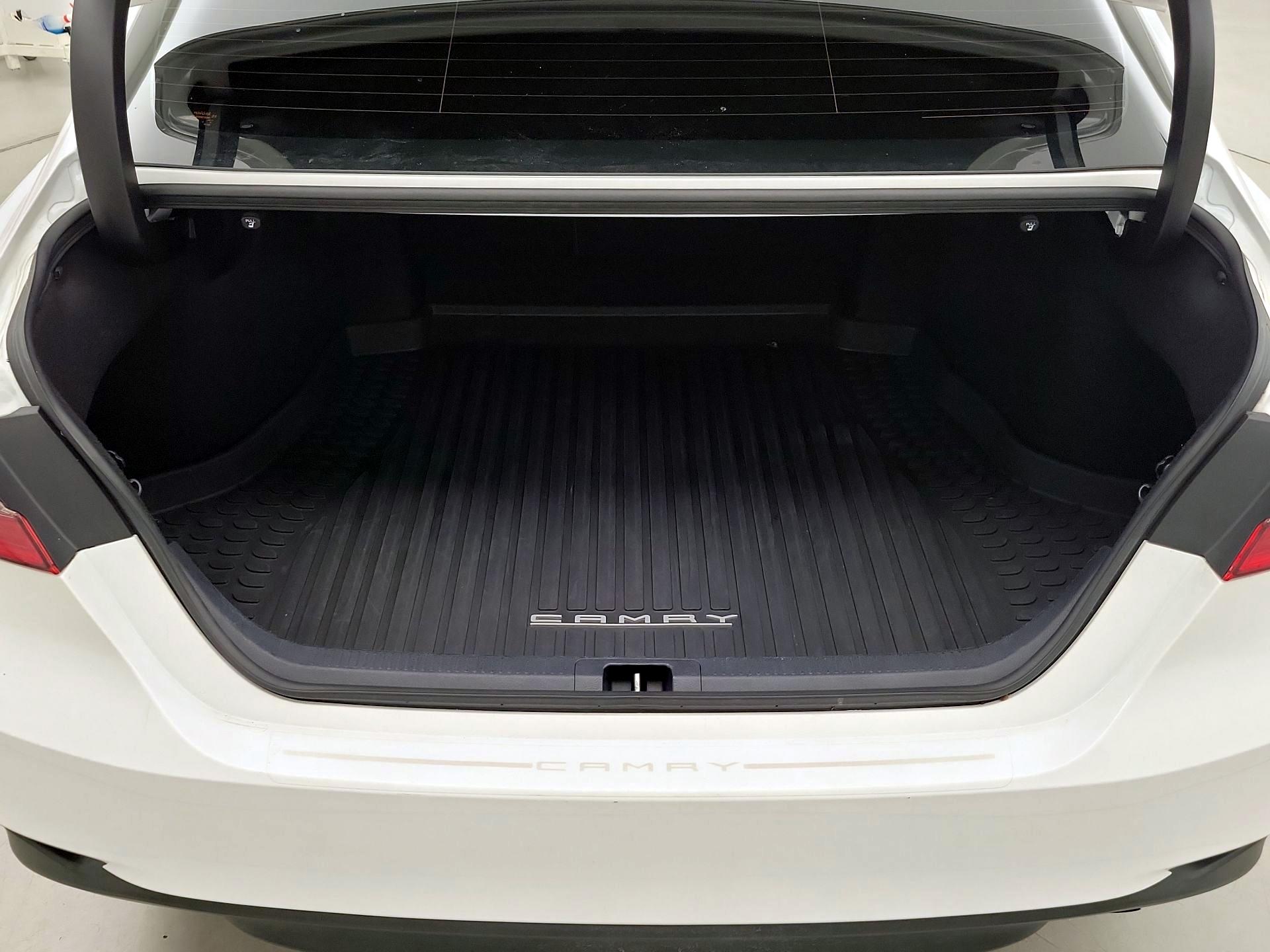 Thumbnail: 2023 Toyota Camry - 20