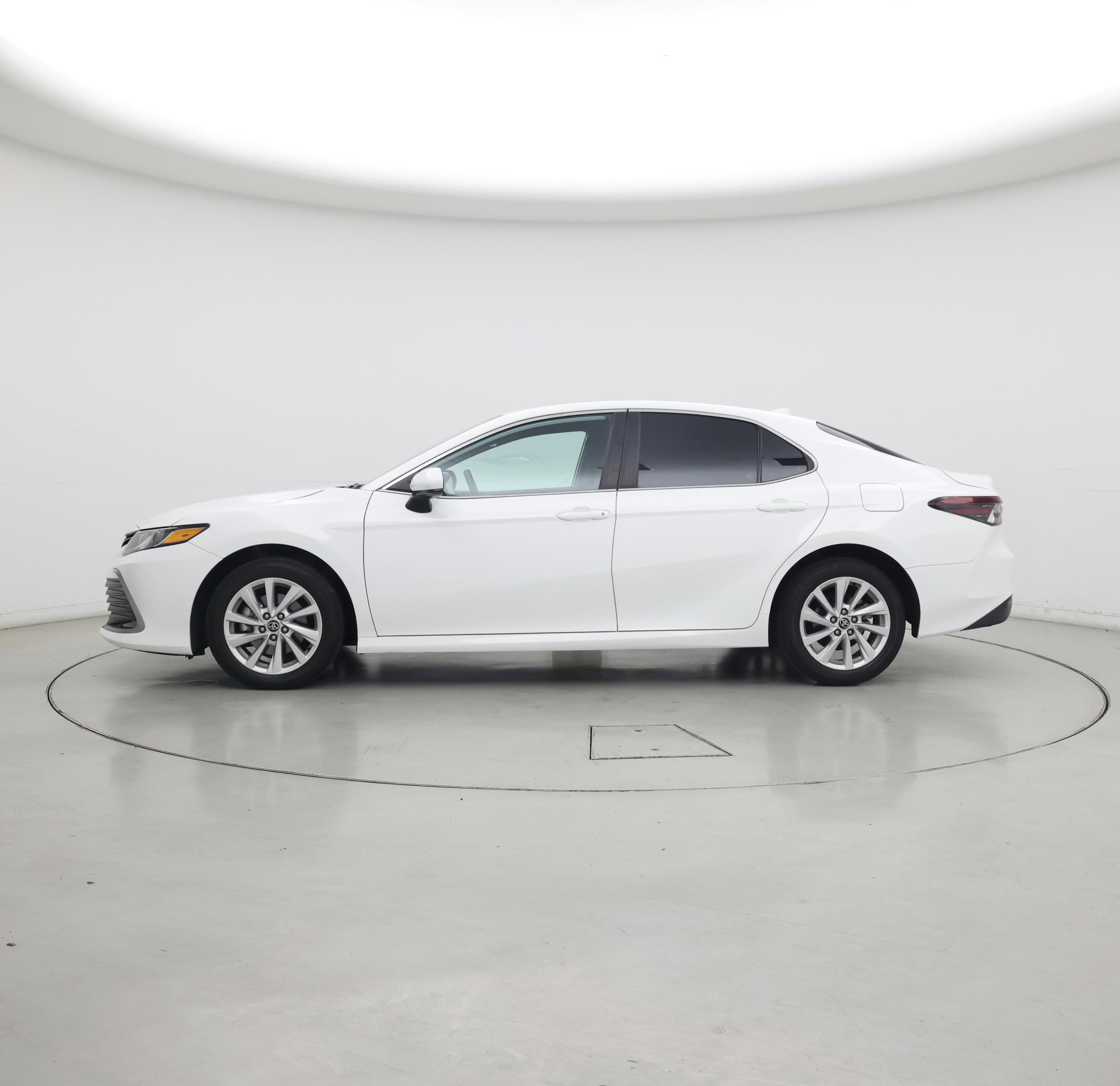 Thumbnail: 2023 Toyota Camry - 3