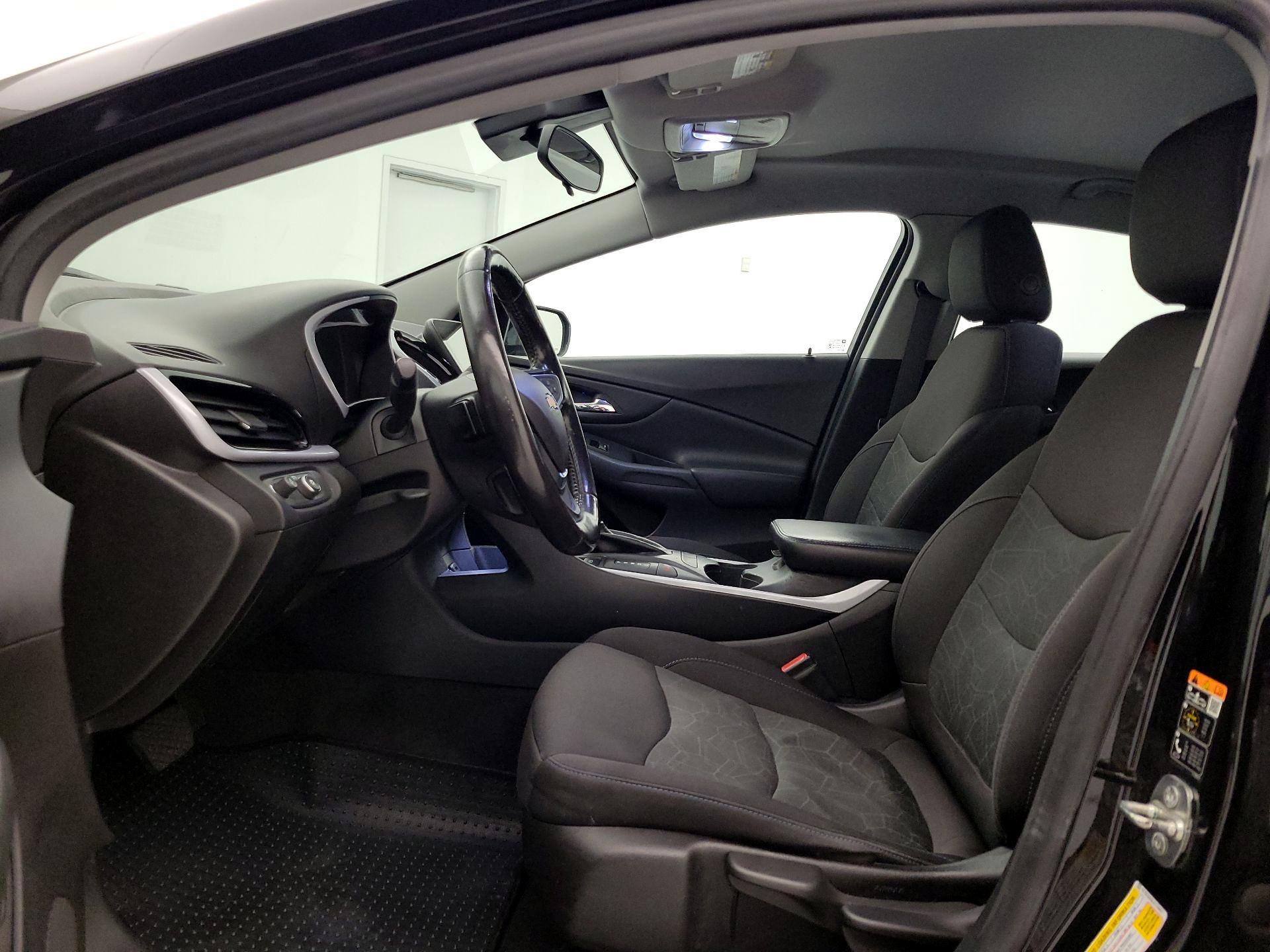 Thumbnail: 2018 Chevrolet Volt - 11