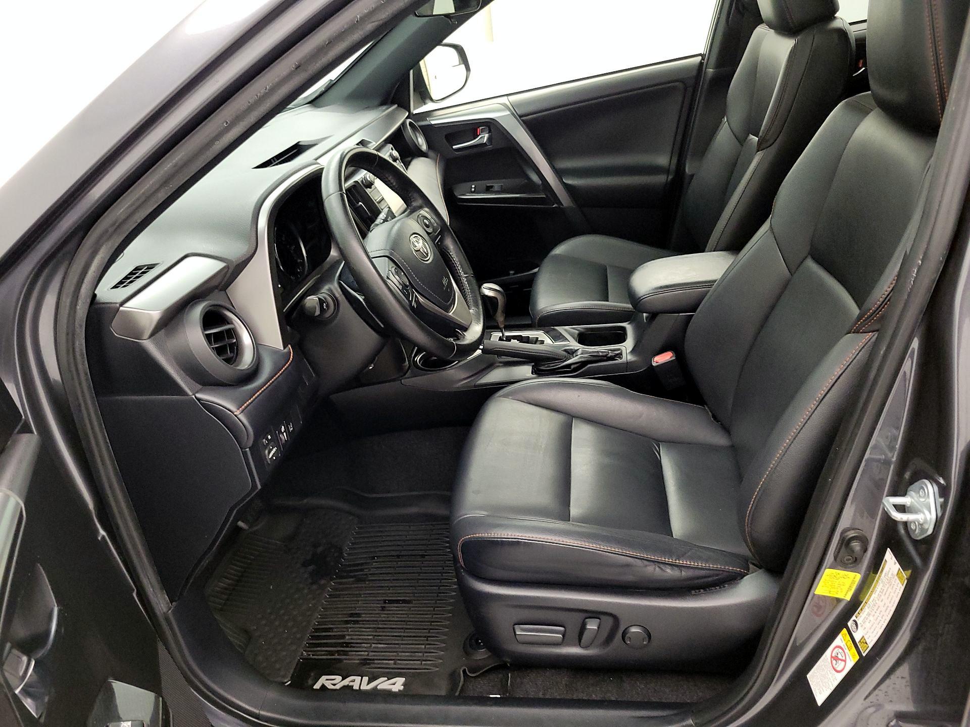 Thumbnail: 2017 Toyota RAV4 - 11