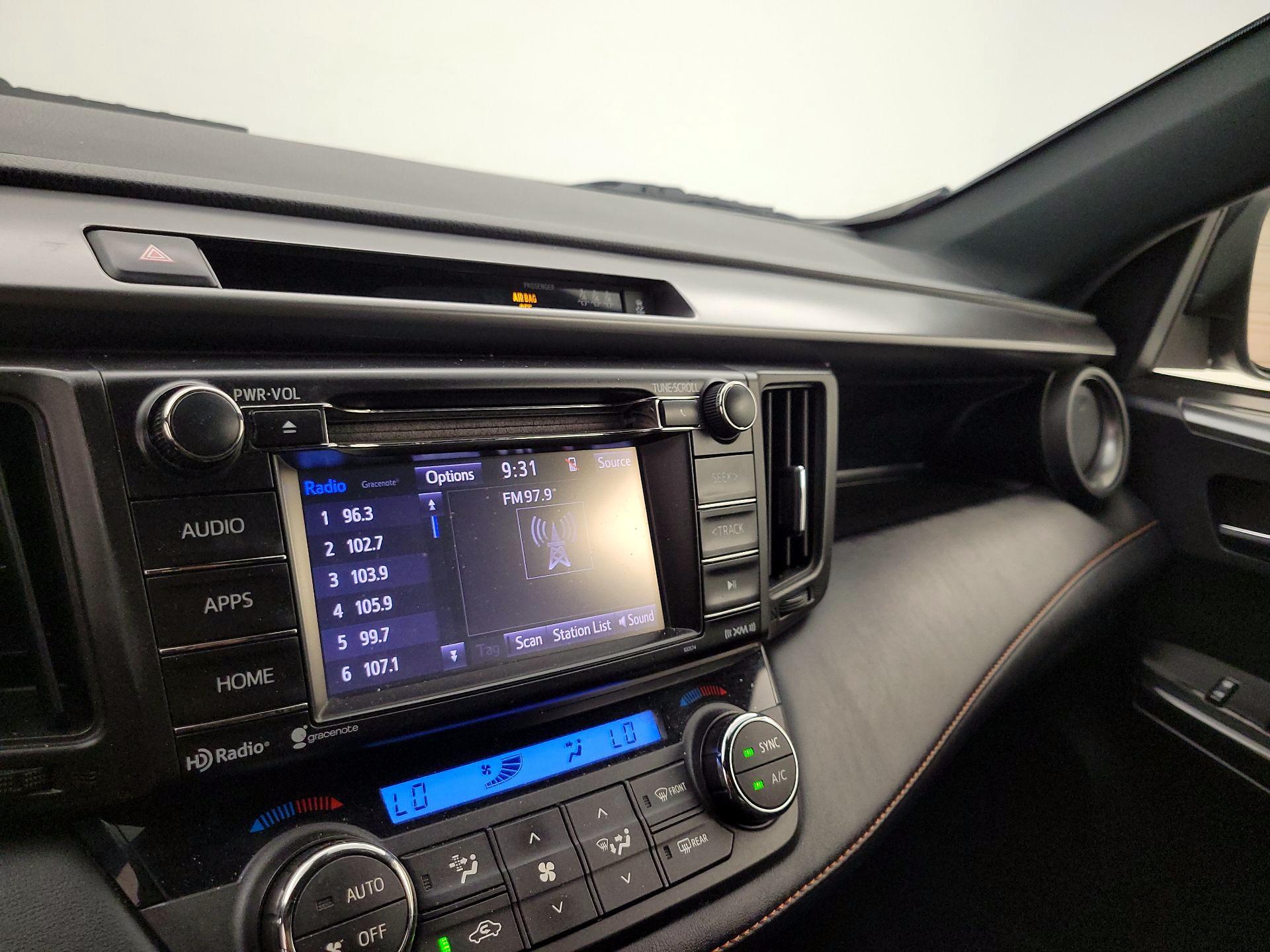 Thumbnail: 2017 Toyota RAV4 - 15