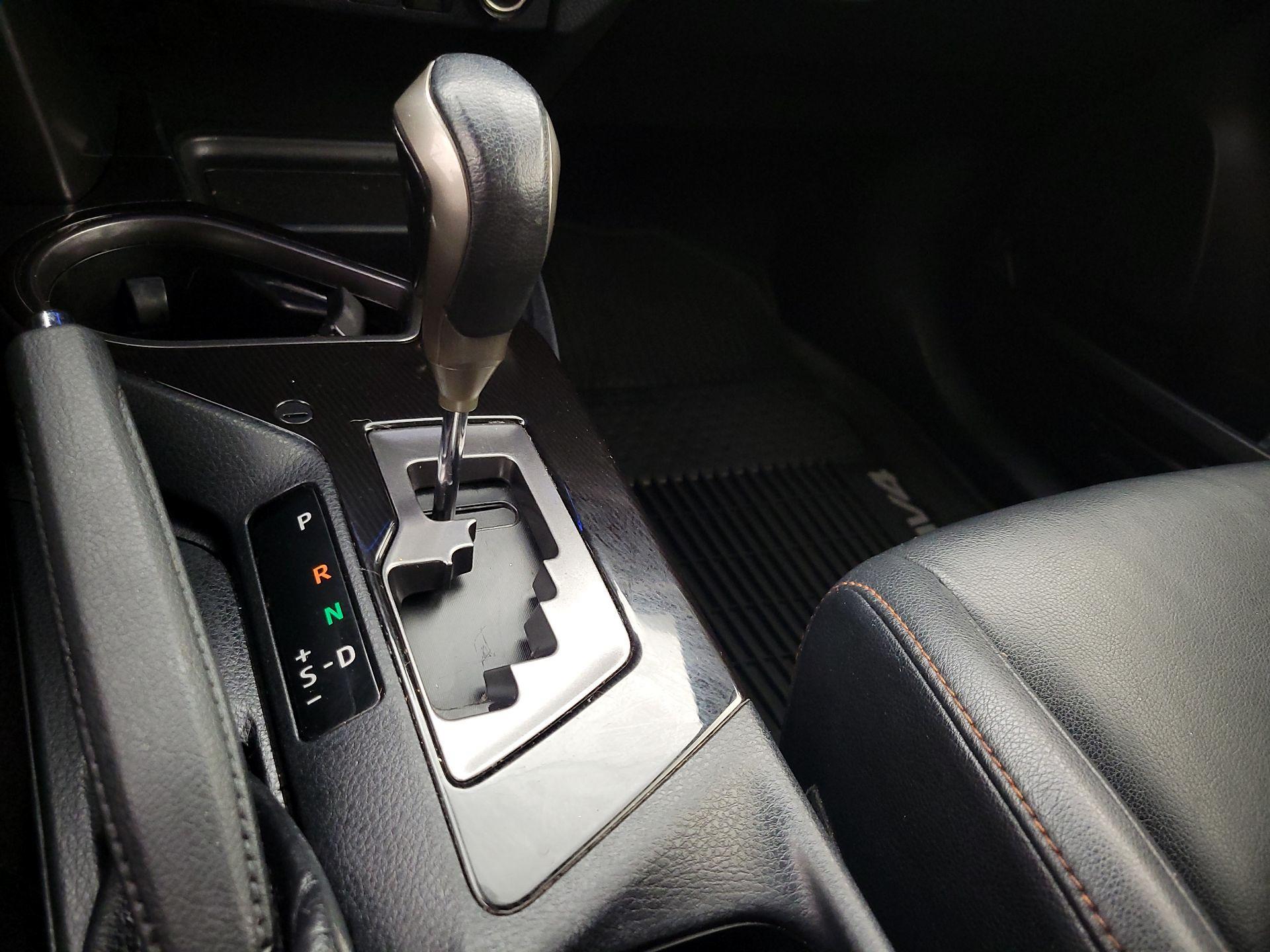 Thumbnail: 2017 Toyota RAV4 - 17