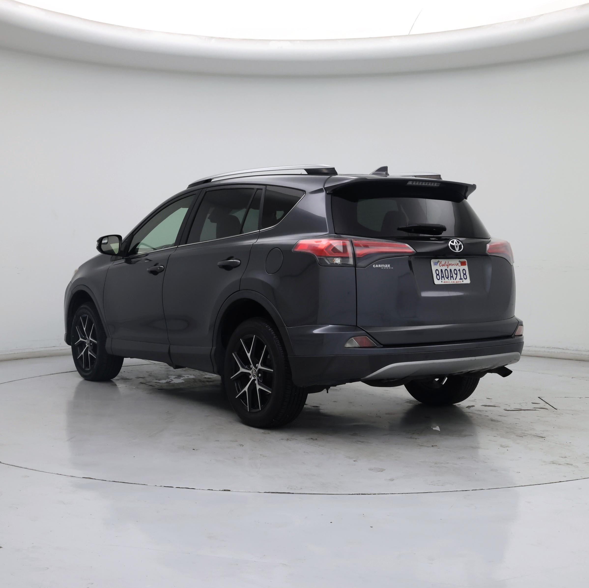 Thumbnail: 2017 Toyota RAV4 - 2