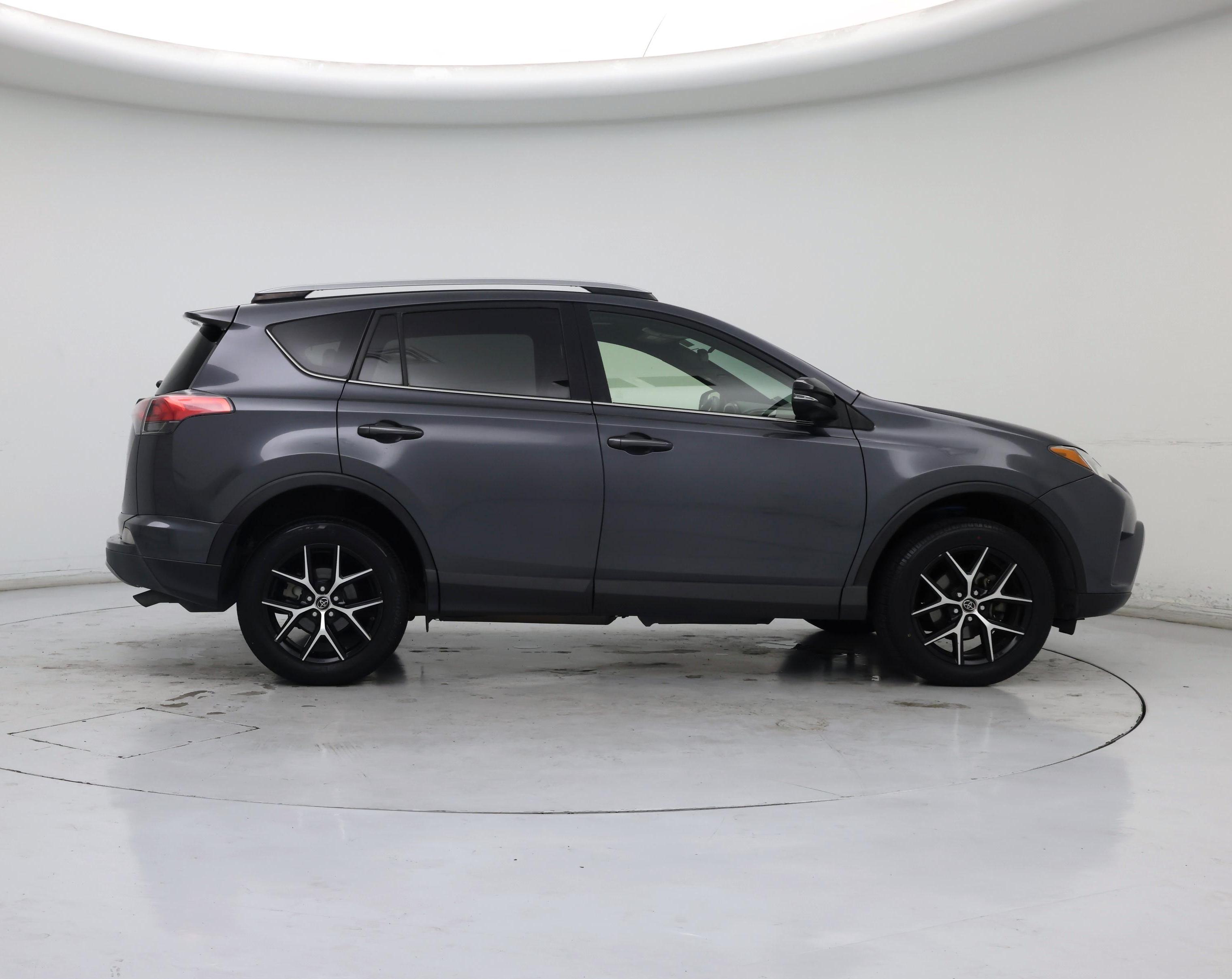 Thumbnail: 2017 Toyota RAV4 - 7