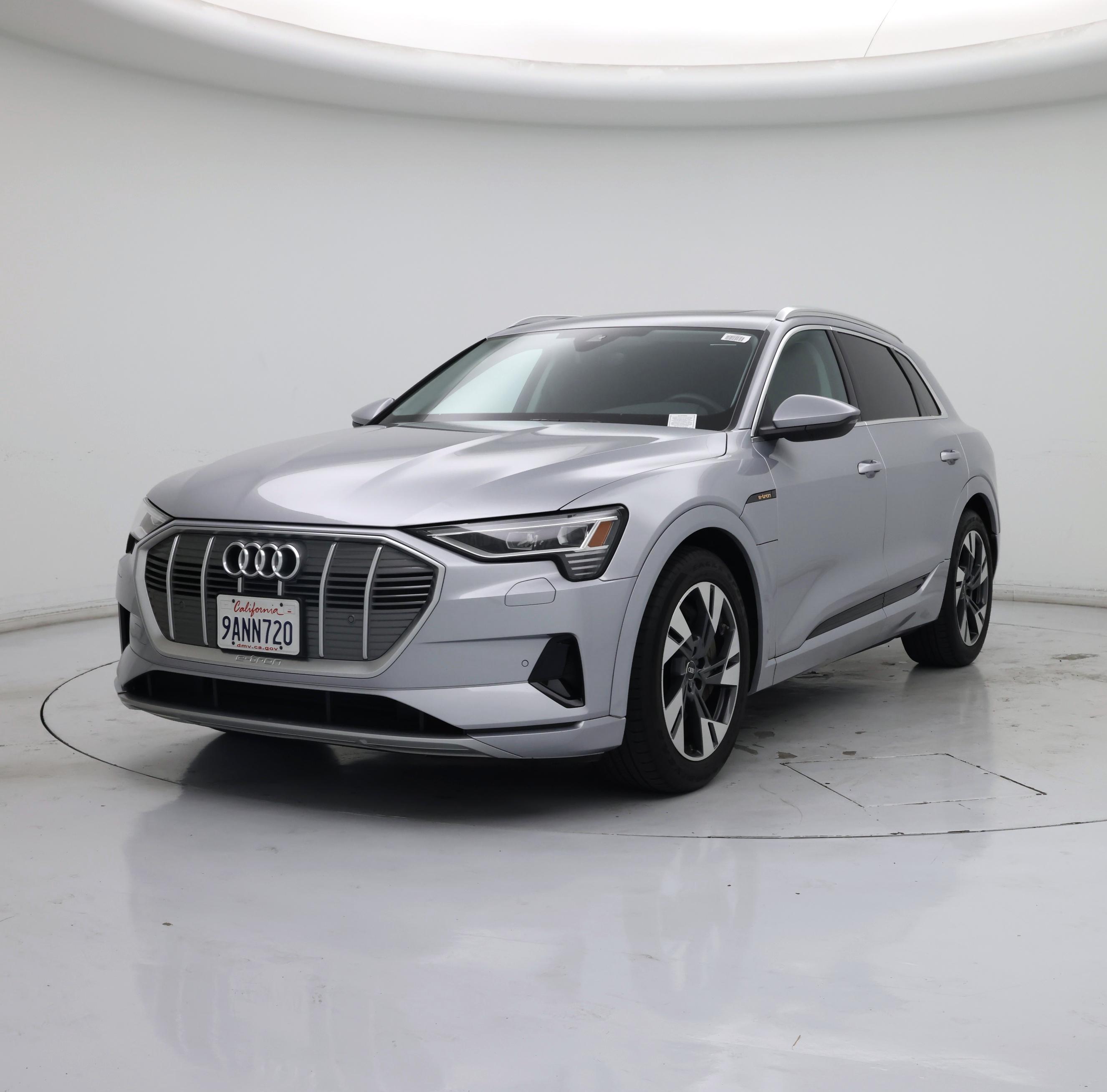 Thumbnail: 2022 Audi e-tron - 4