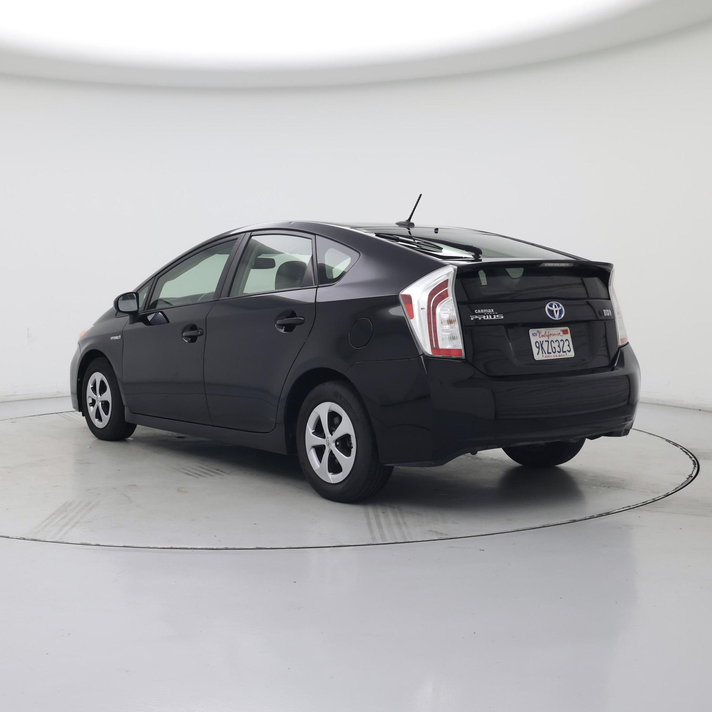 Thumbnail: 2015 Toyota Prius - 2