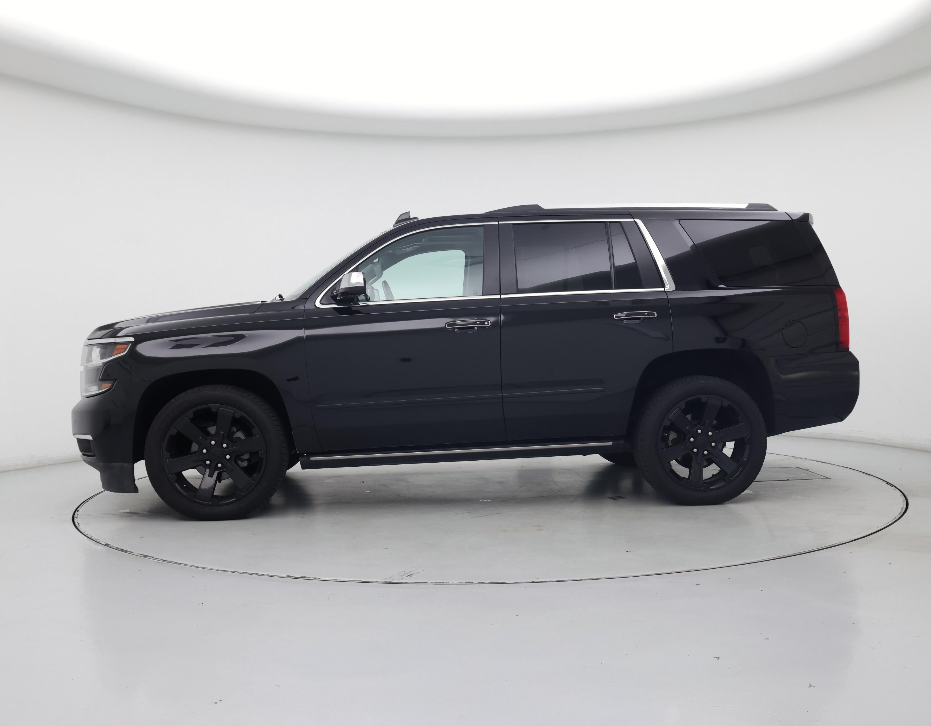 Thumbnail: 2016 Chevrolet Tahoe - 3