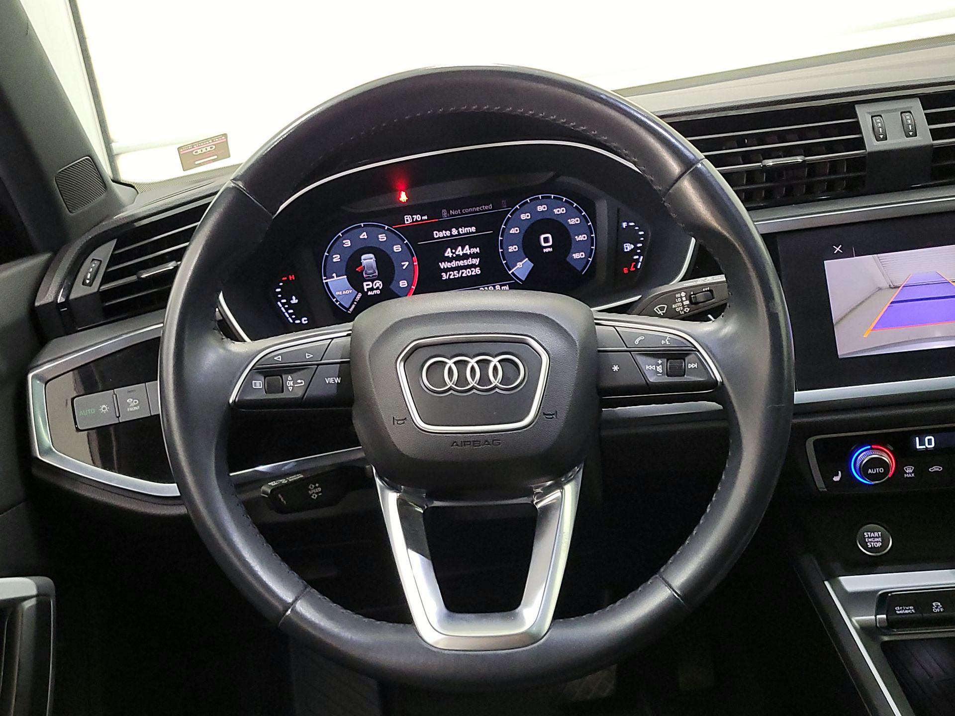 Thumbnail: 2019 Audi Q3 - 10