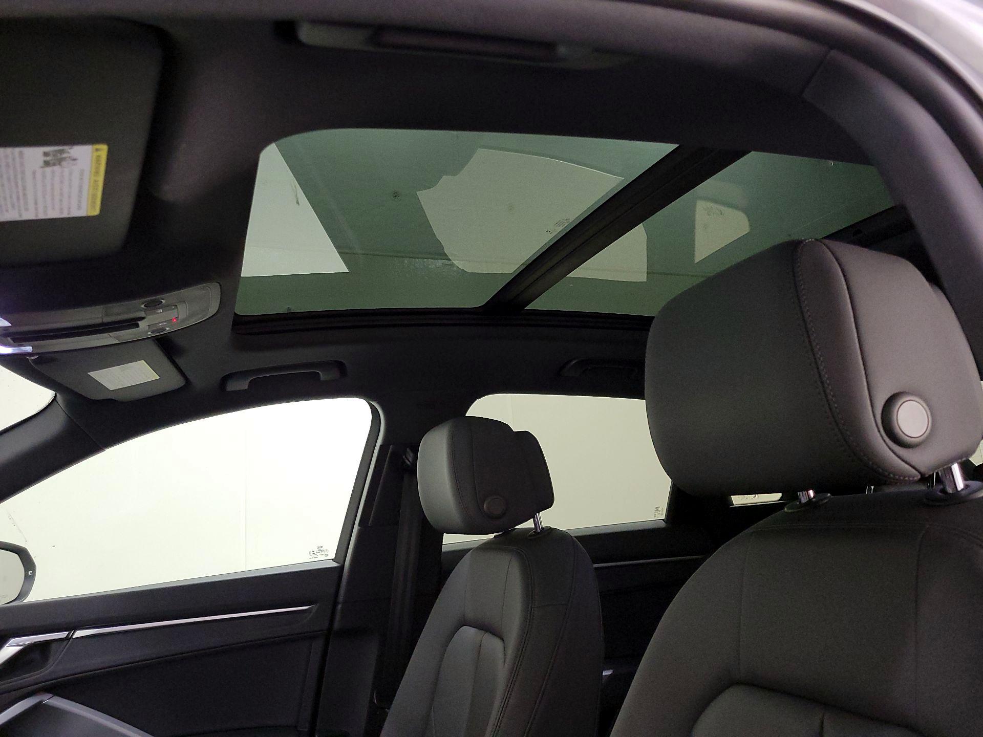 Thumbnail: 2019 Audi Q3 - 18