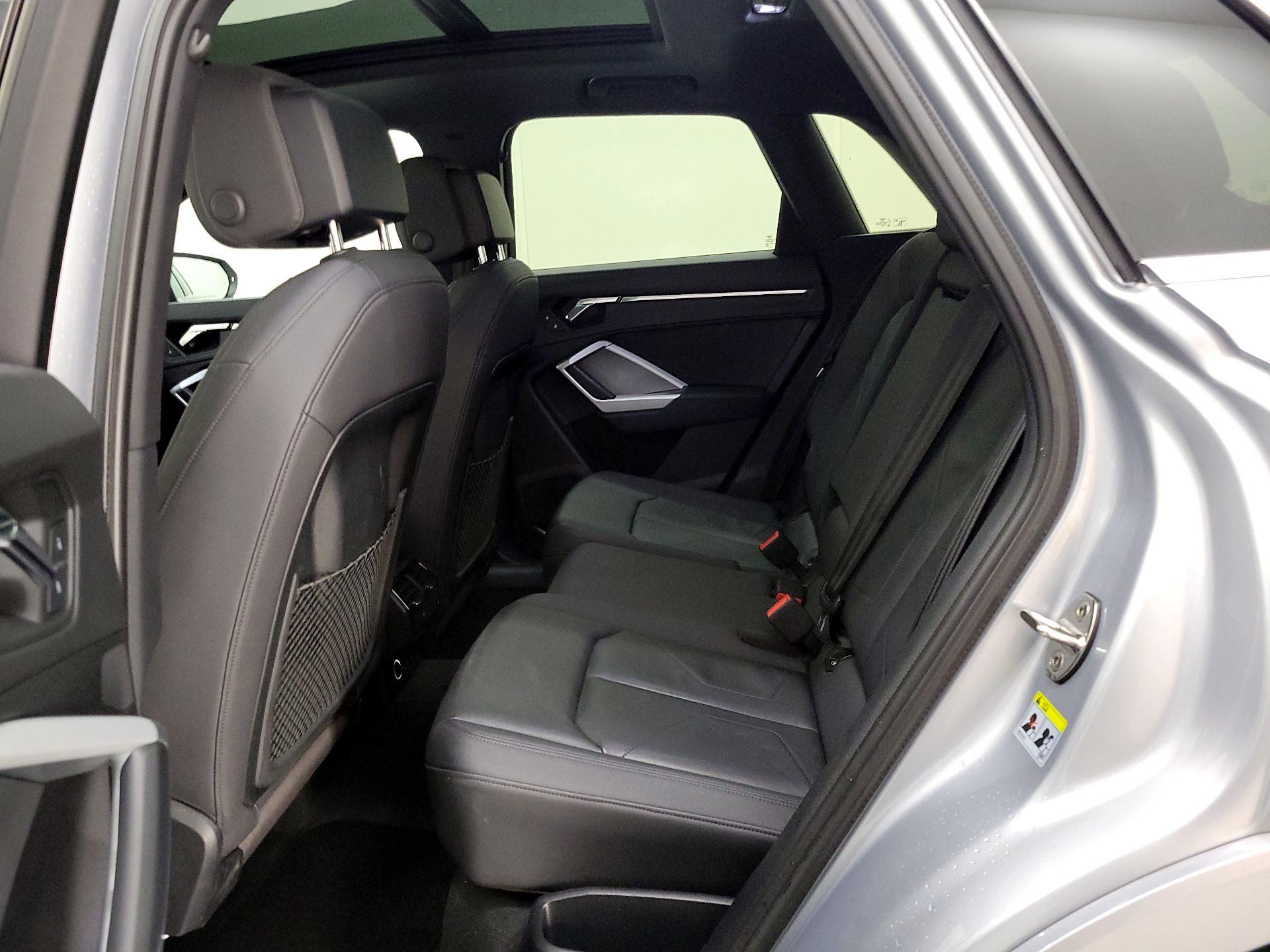 Thumbnail: 2019 Audi Q3 - 19