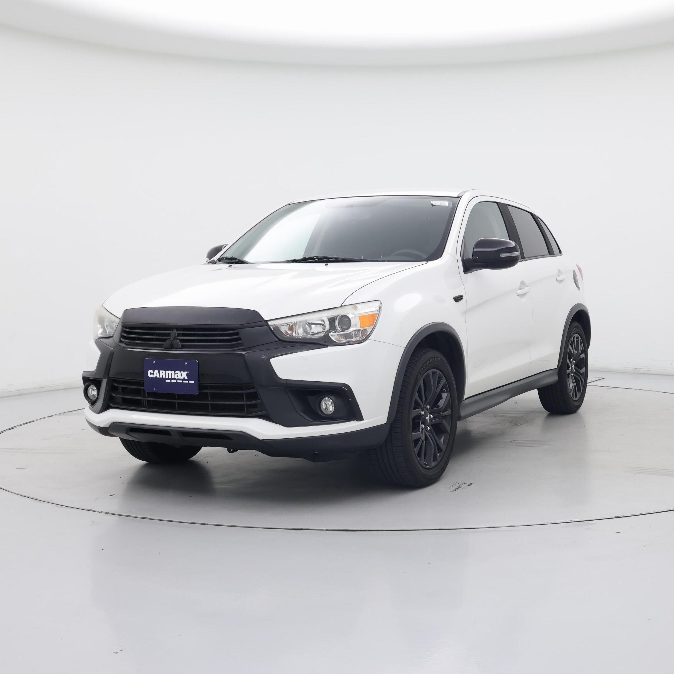 Thumbnail: 2017 Mitsubishi Outlander Sport - 4