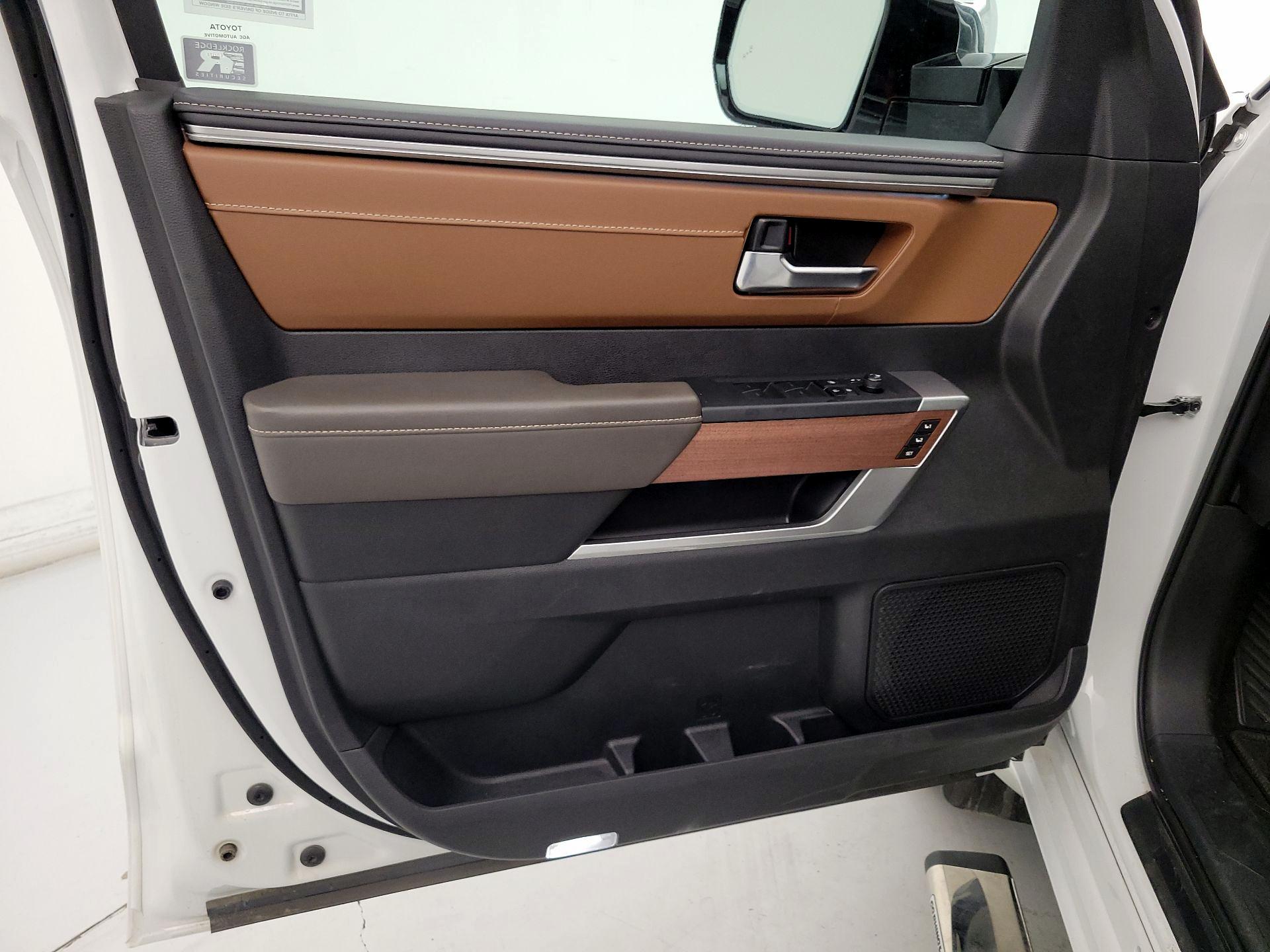 Thumbnail: 2025 Toyota Tundra - 12