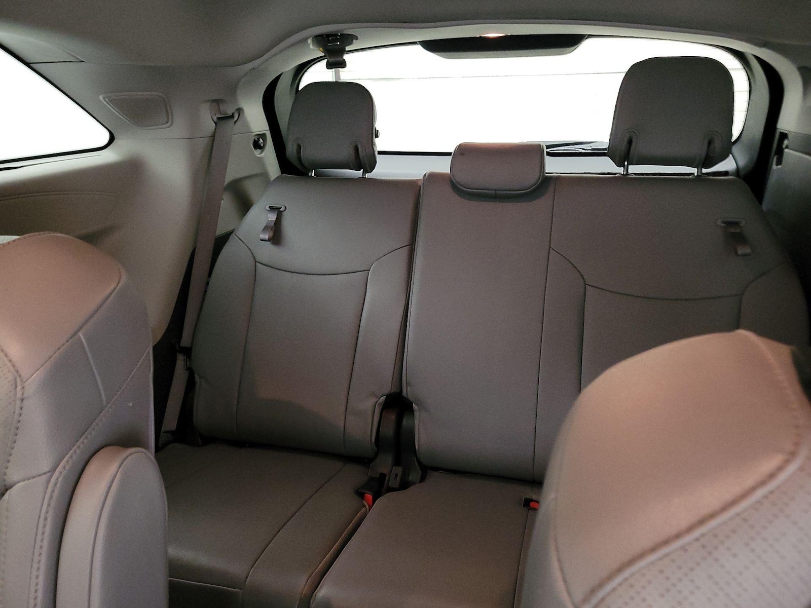 2023 Toyota Sienna Limited - Photo 22