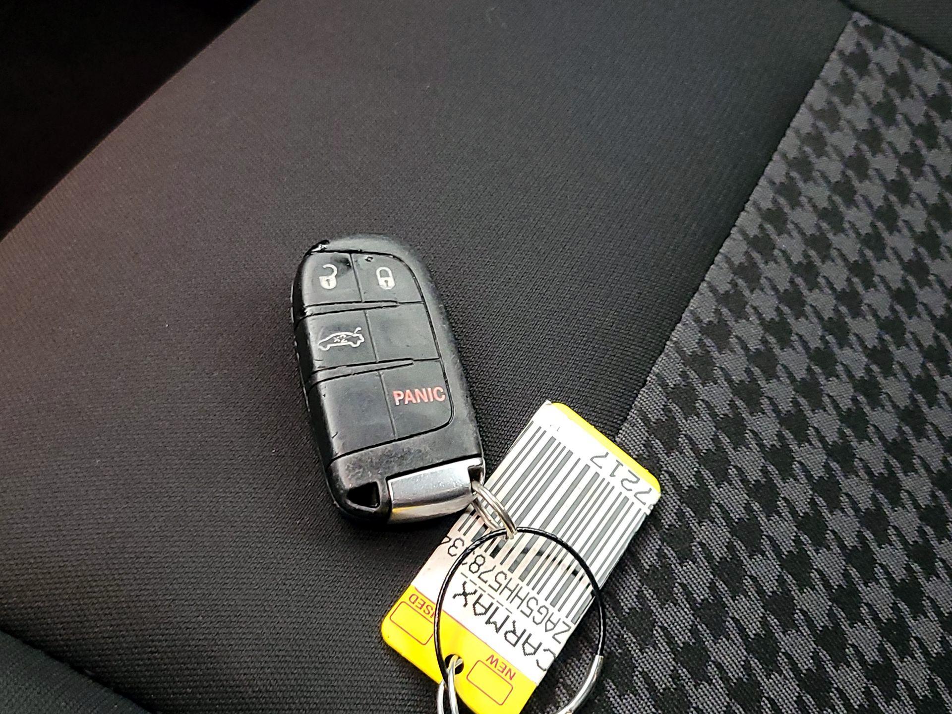 Thumbnail: 2017 Dodge Challenger - 20