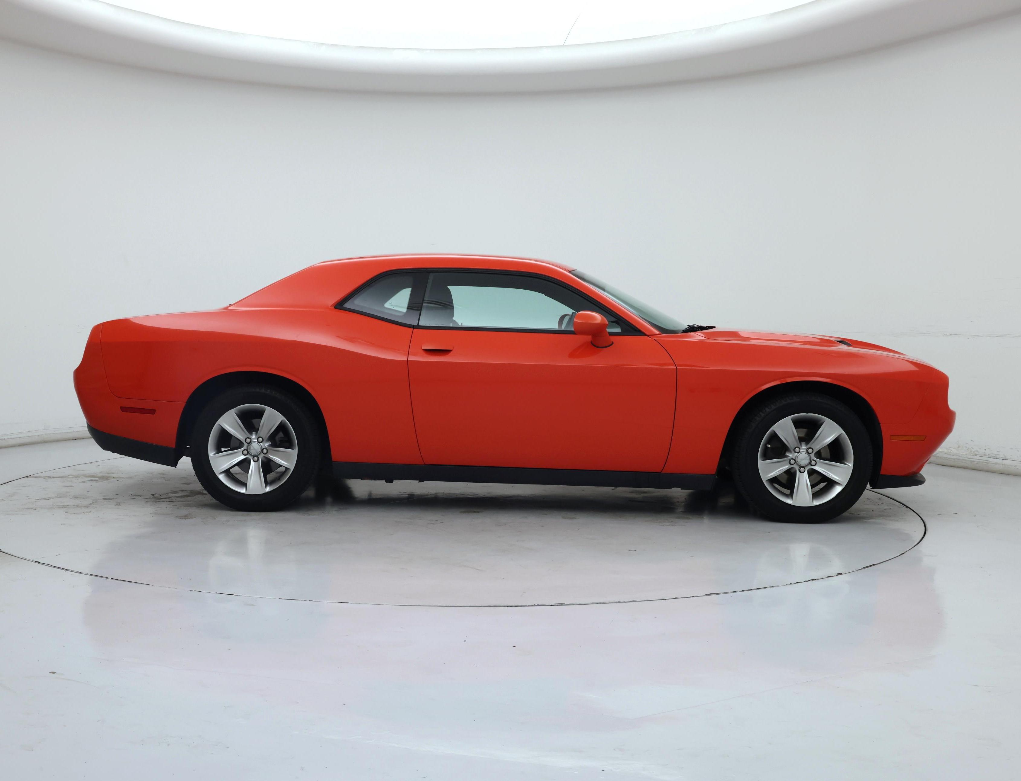 Thumbnail: 2017 Dodge Challenger - 7