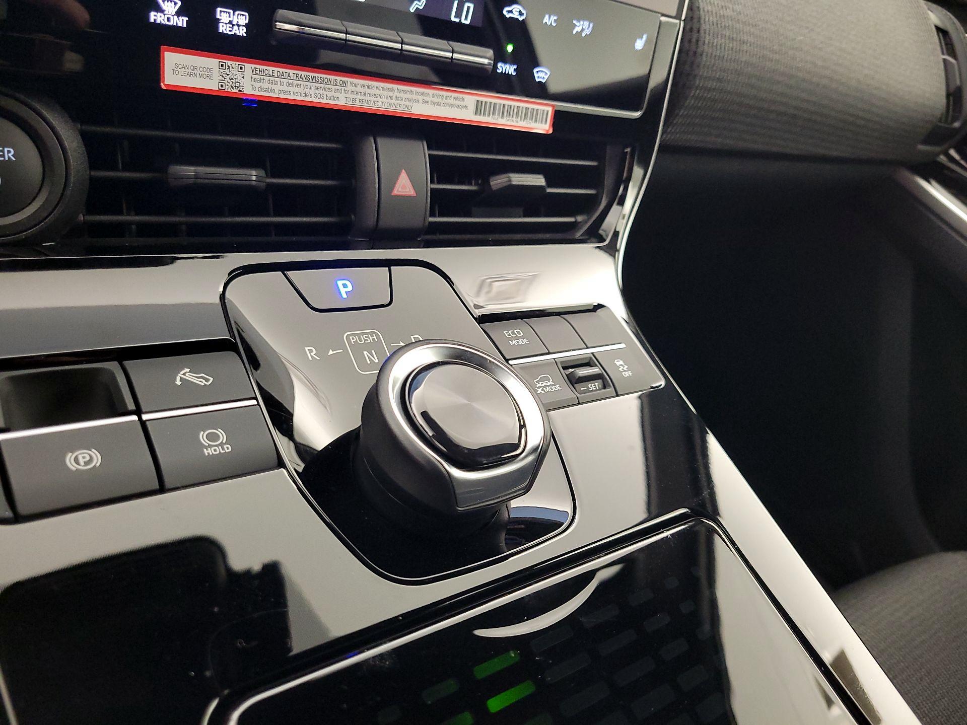 Thumbnail: 2025 Toyota bZ4X - 18