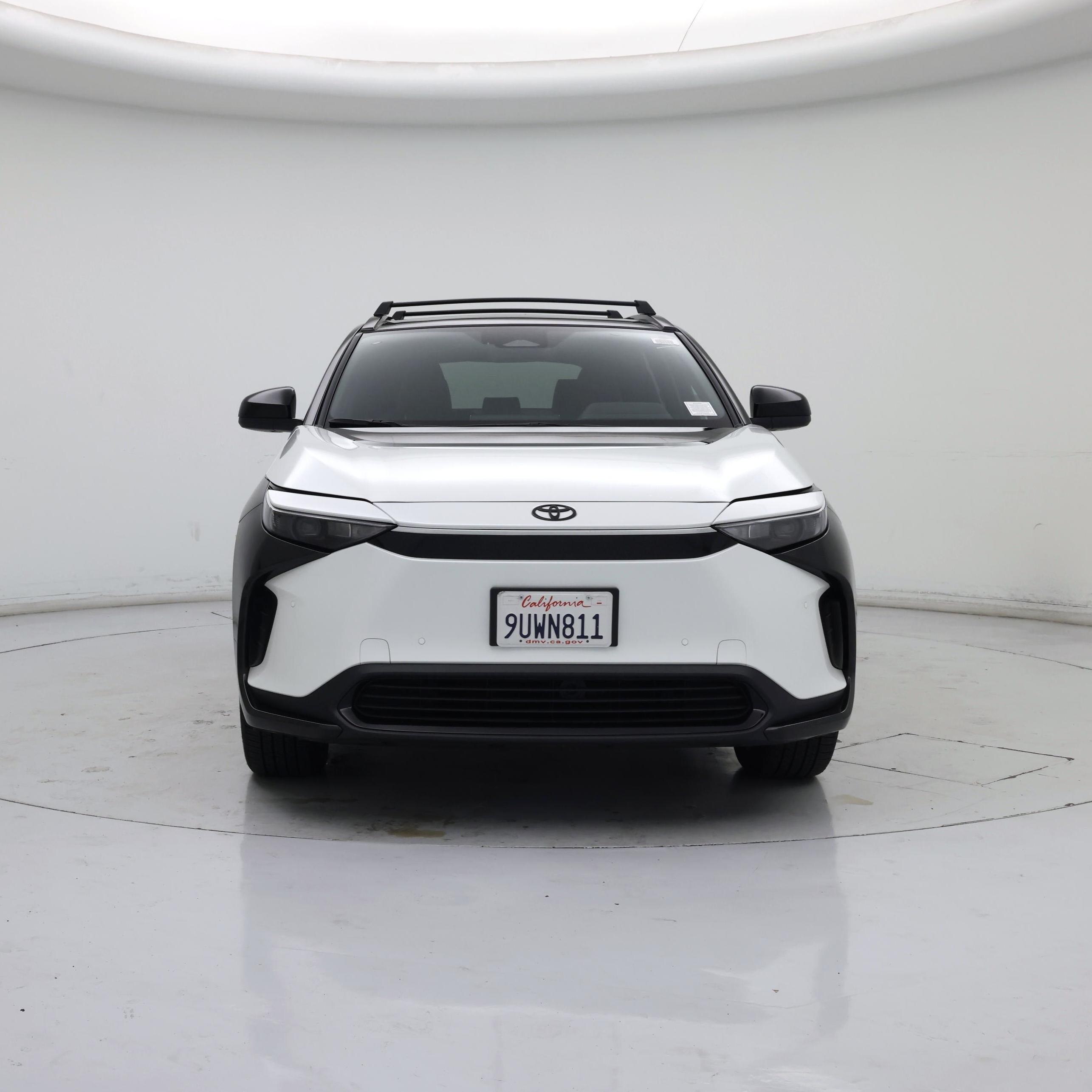 Thumbnail: 2025 Toyota bZ4X - 5