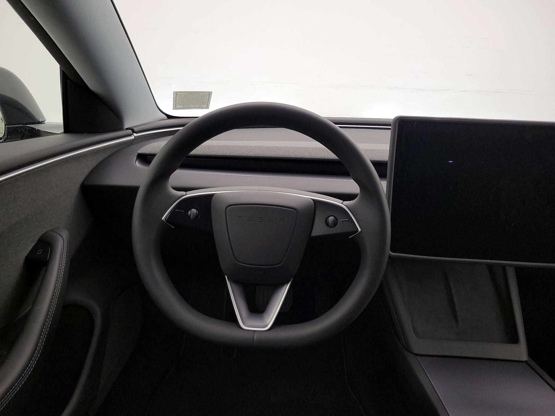 Thumbnail: 2025 Tesla Model 3 - 10