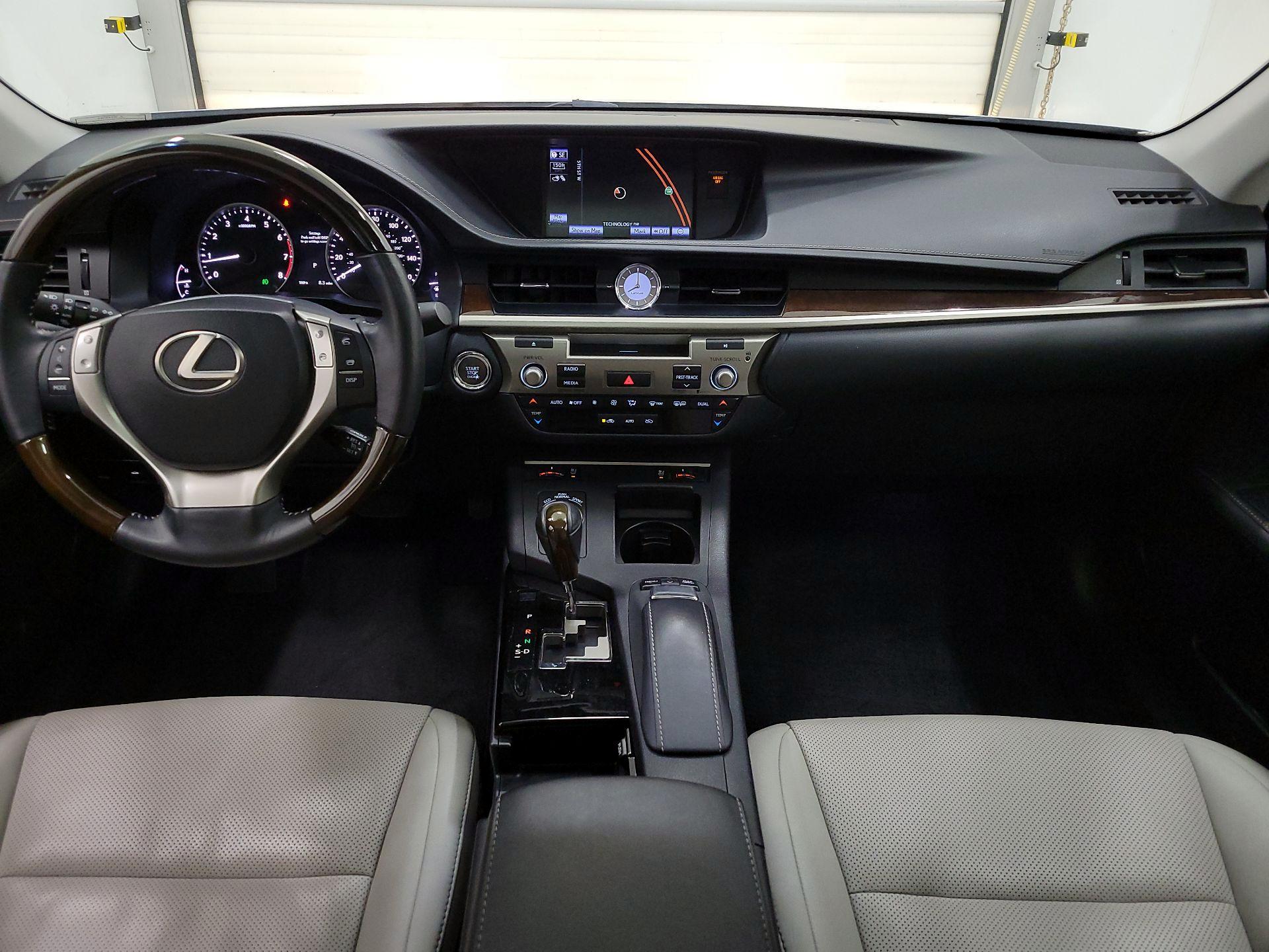 Thumbnail: 2014 Lexus ES - 9