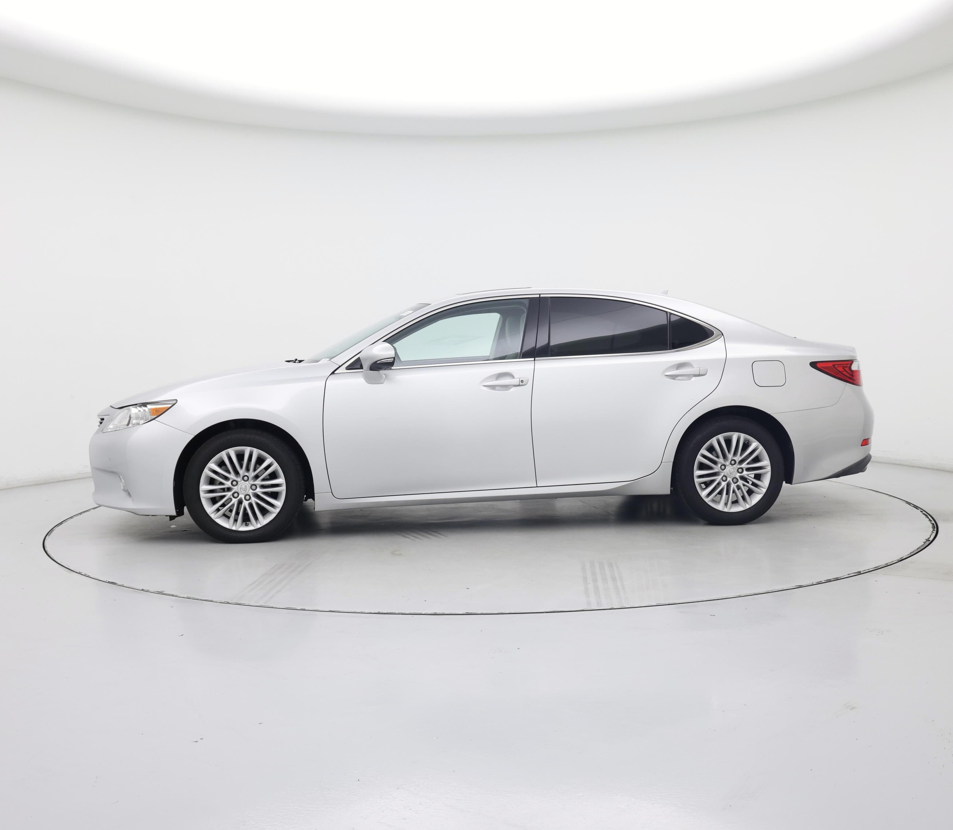Thumbnail: 2014 Lexus ES - 3