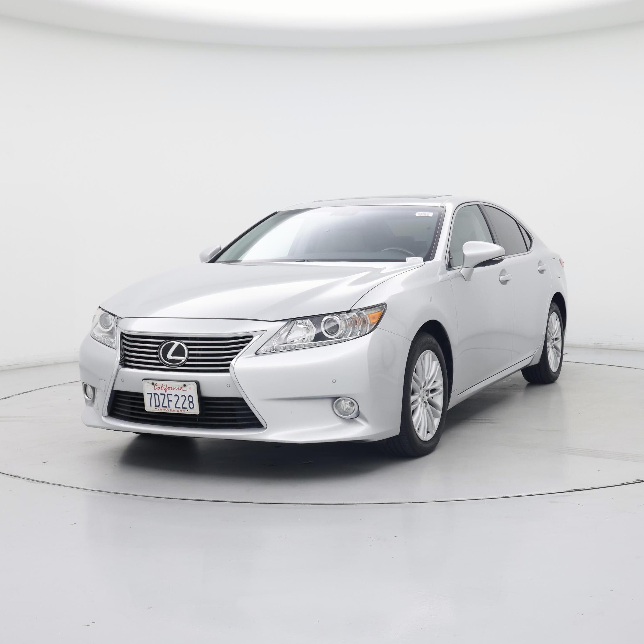 Thumbnail: 2014 Lexus ES - 4