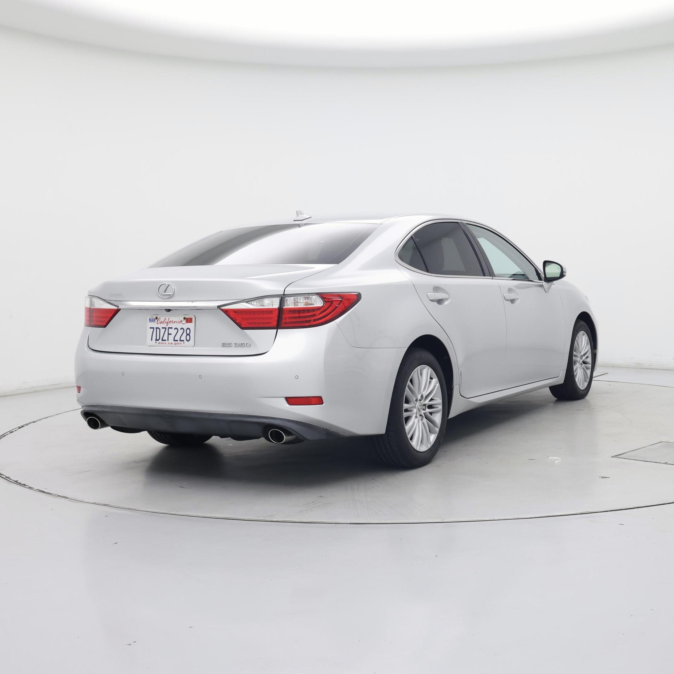 Thumbnail: 2014 Lexus ES - 8