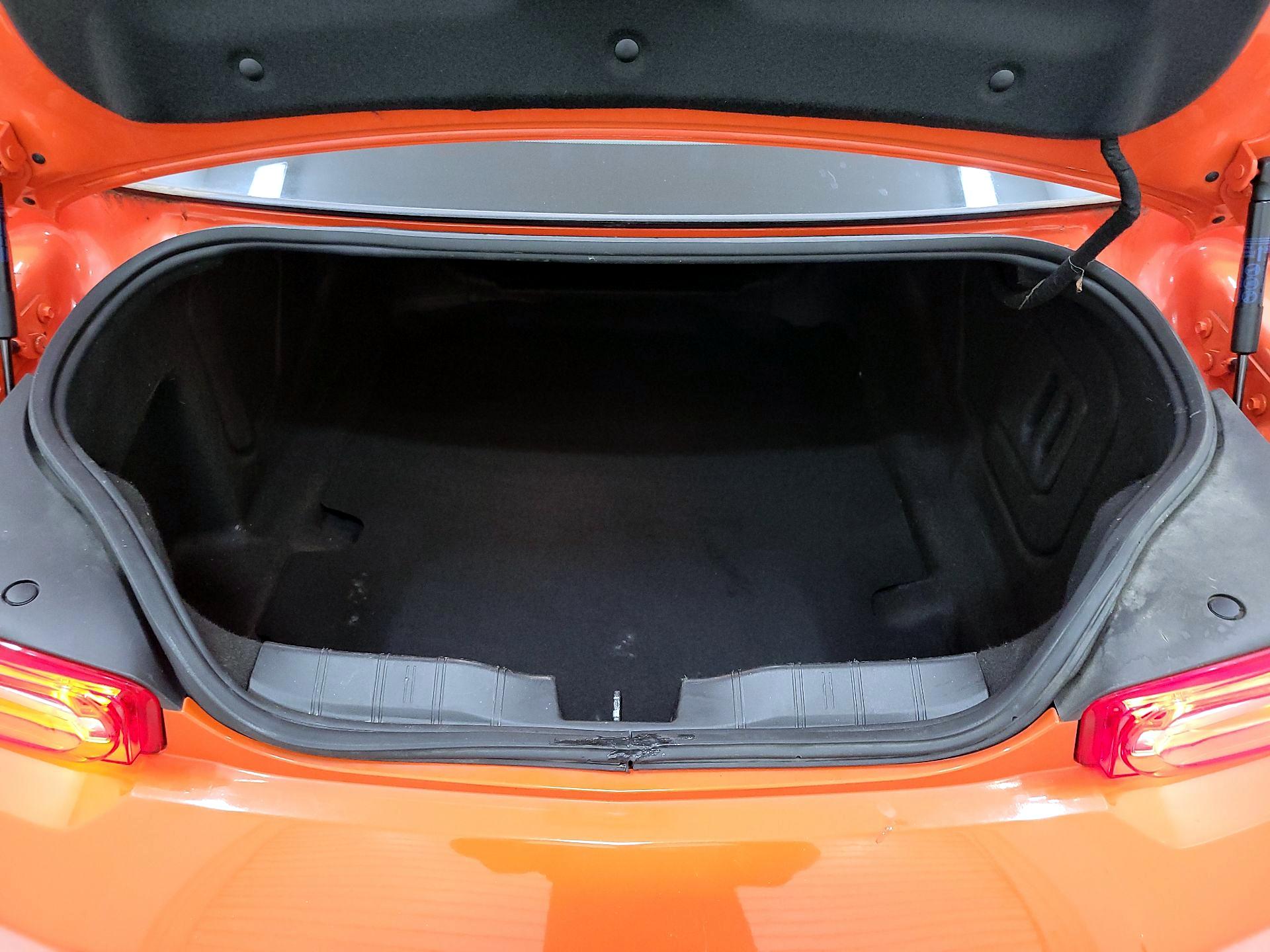 Thumbnail: 2020 Chevrolet Camaro - 19