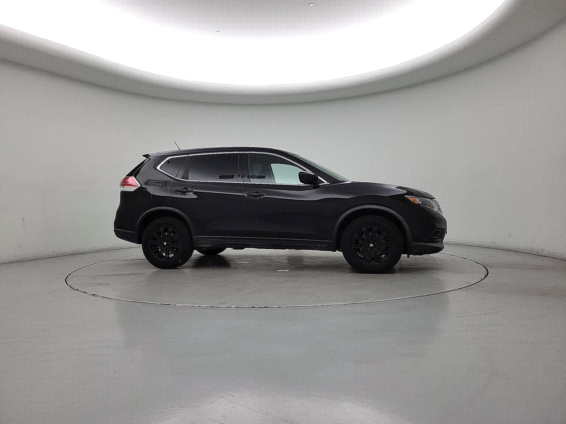 Thumbnail: 2016 Nissan Rogue - 4