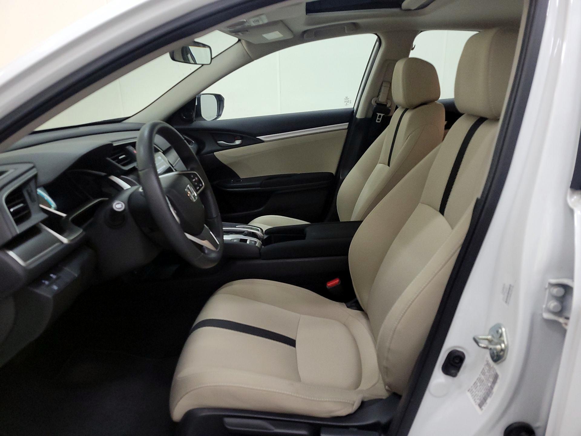 Thumbnail: 2016 Honda Civic - 11