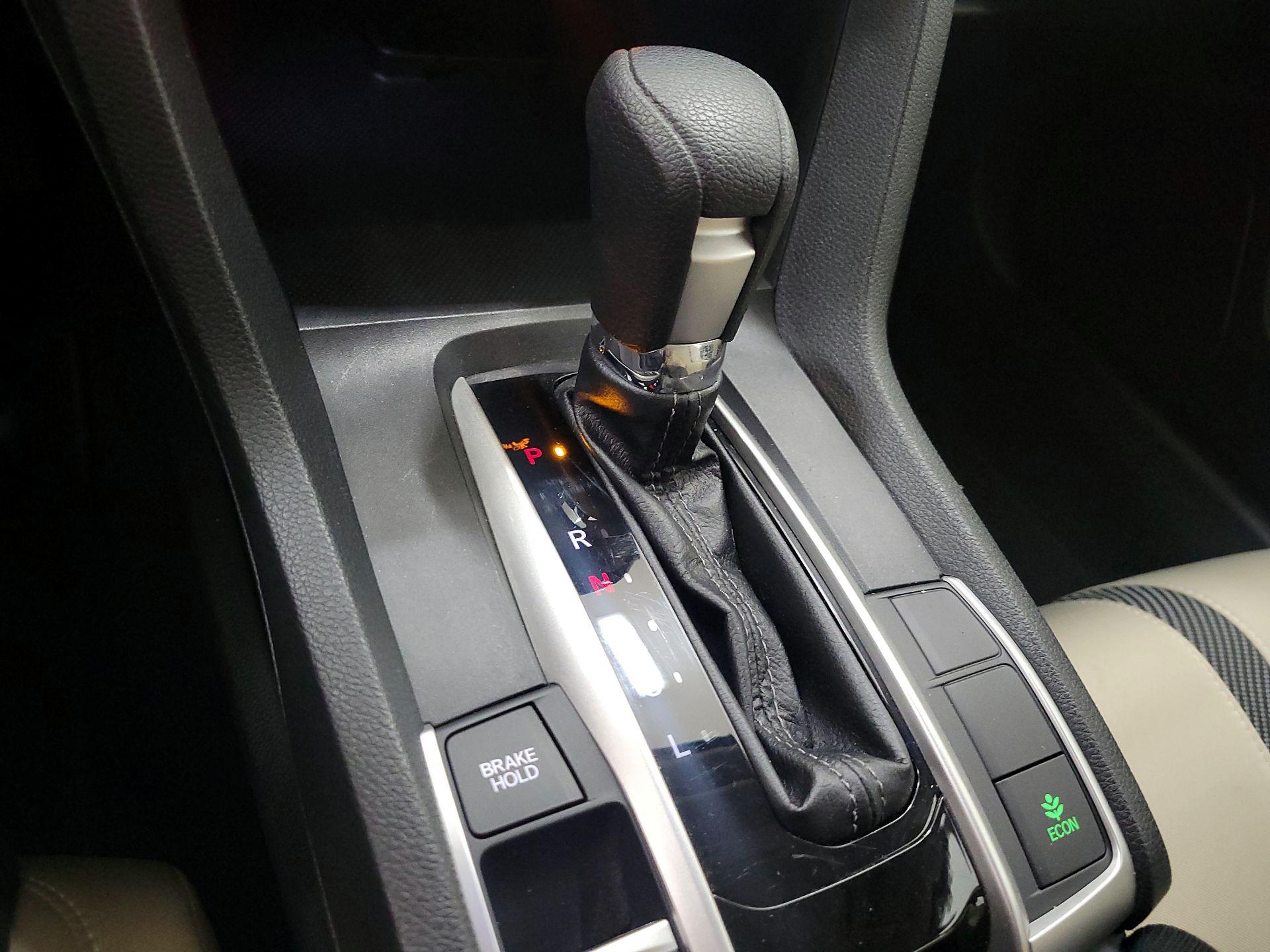 Thumbnail: 2016 Honda Civic - 17