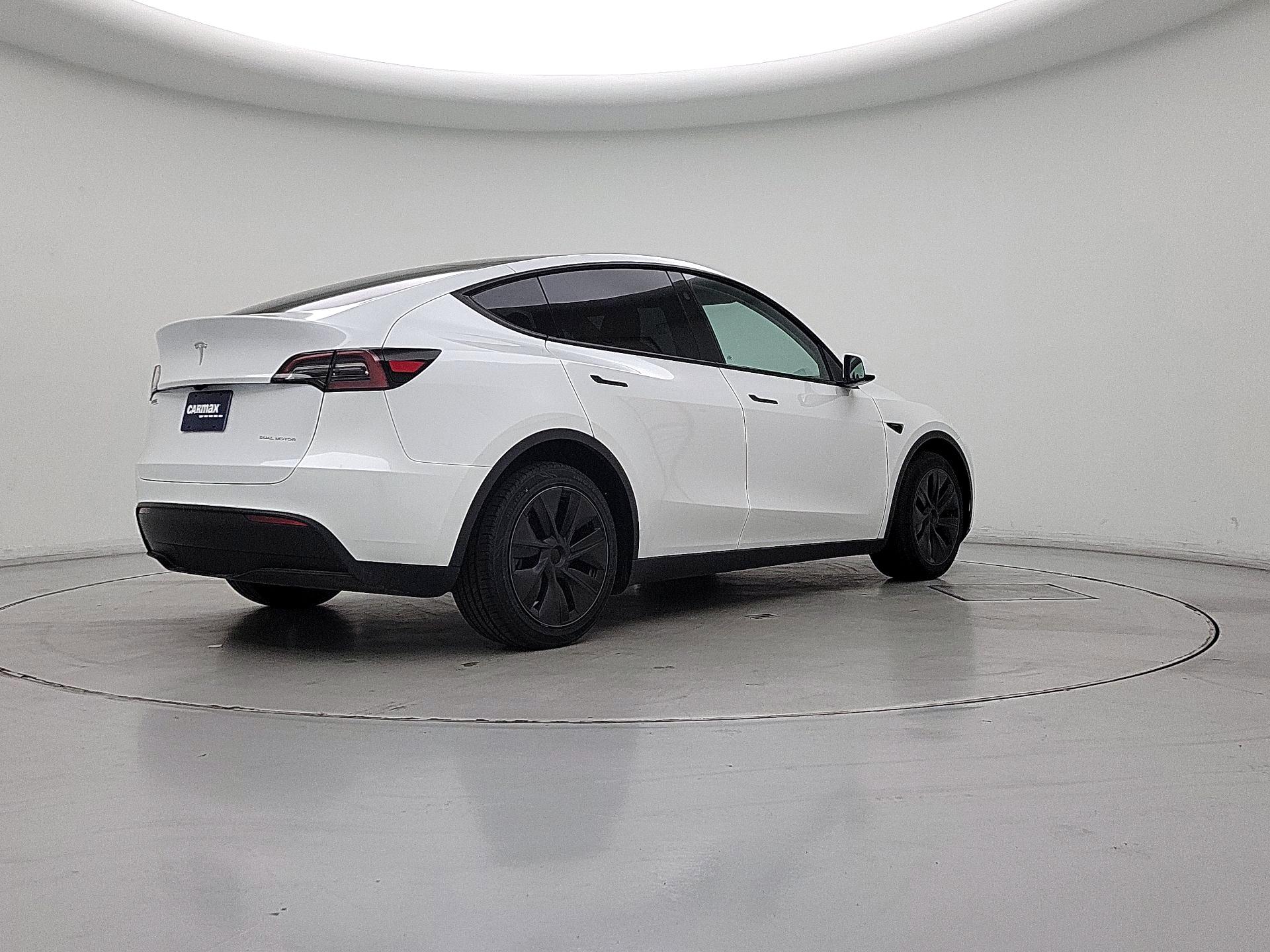 Thumbnail: 2024 Tesla Model Y - 5