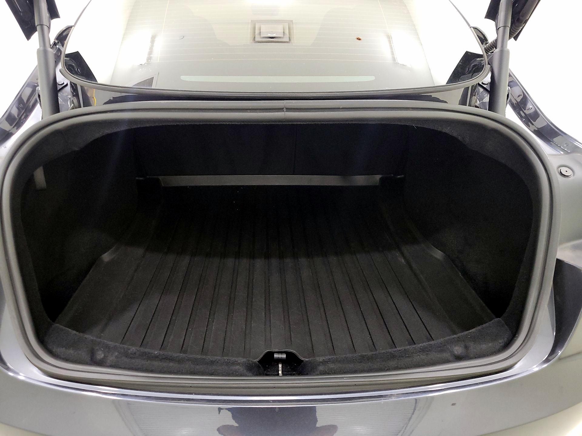 Thumbnail: 2025 Tesla Model 3 - 20