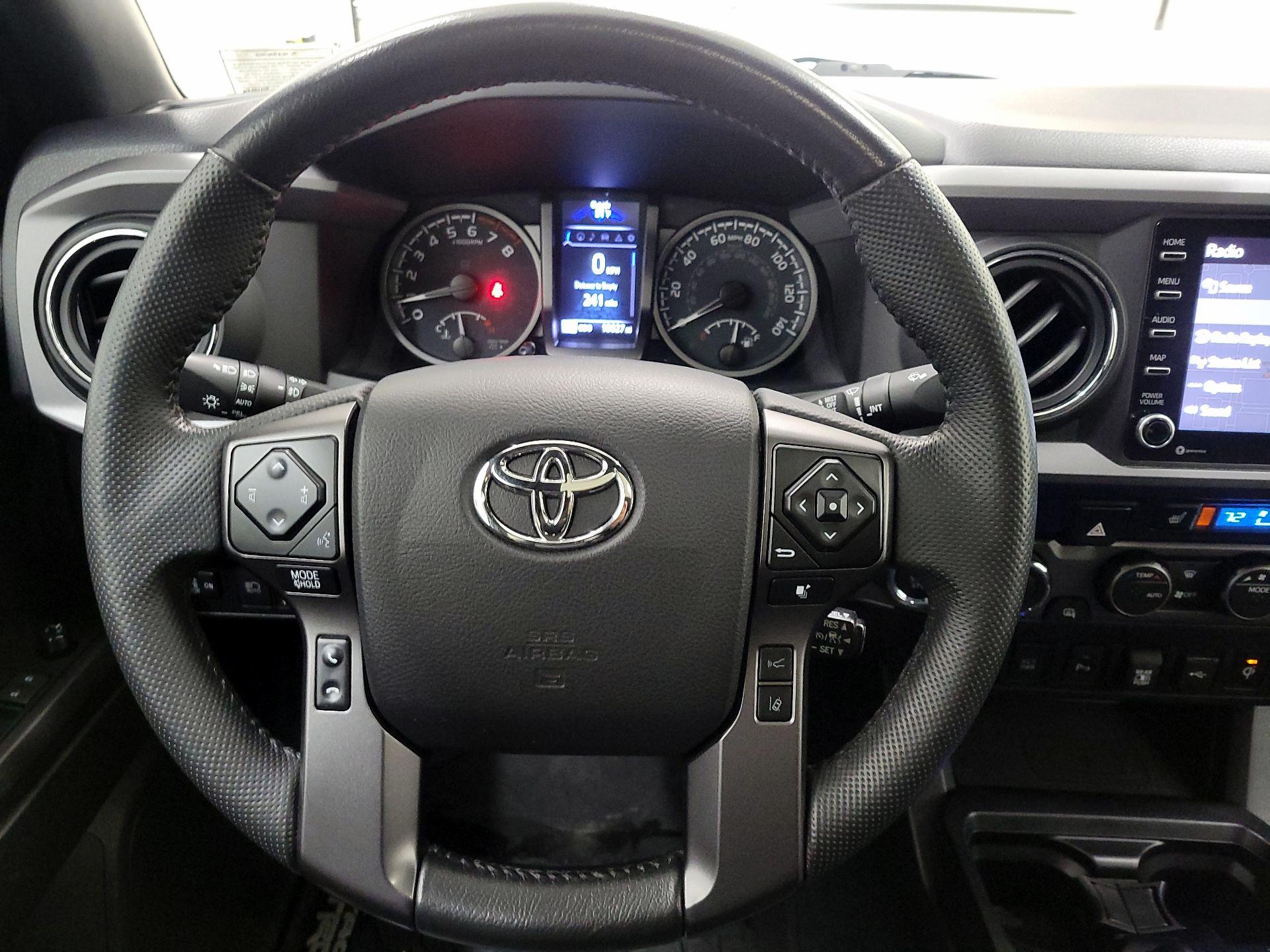 Thumbnail: 2021 Toyota Tacoma - 10
