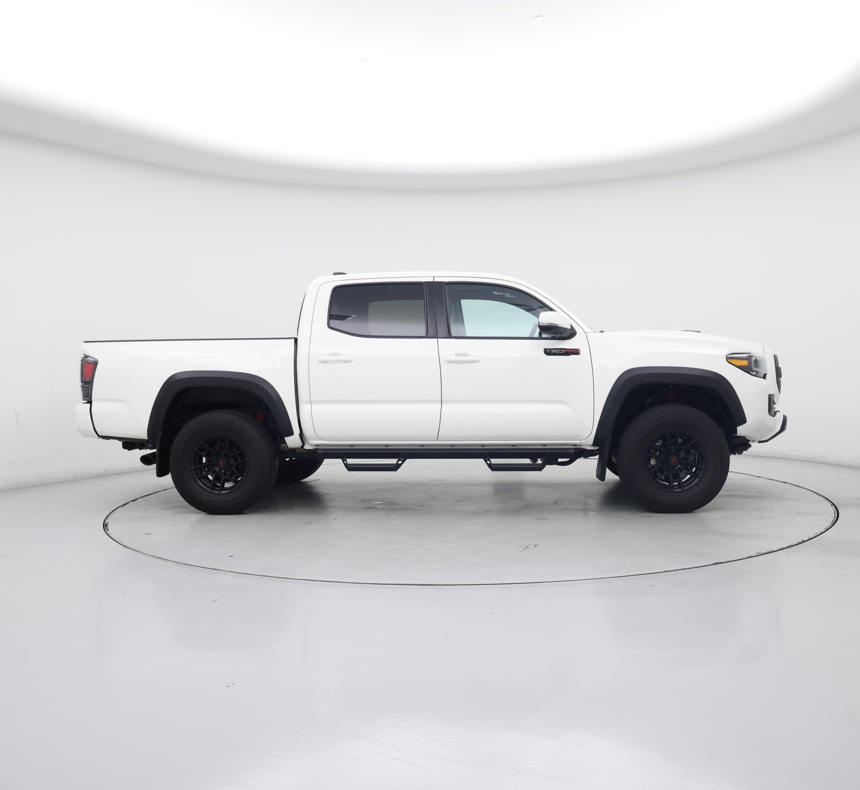 Thumbnail: 2021 Toyota Tacoma - 7
