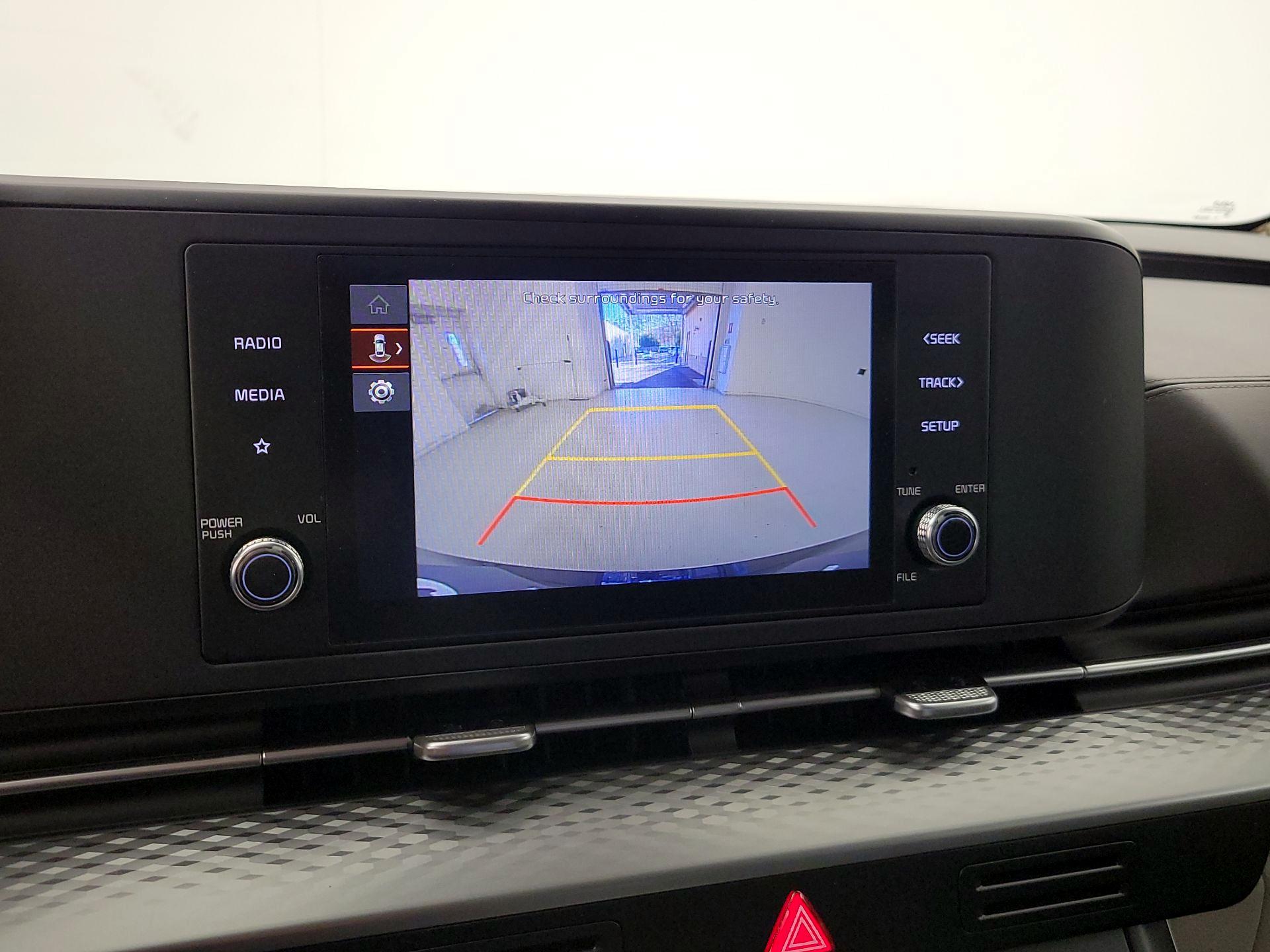 Thumbnail: 2023 Kia Carnival - 14