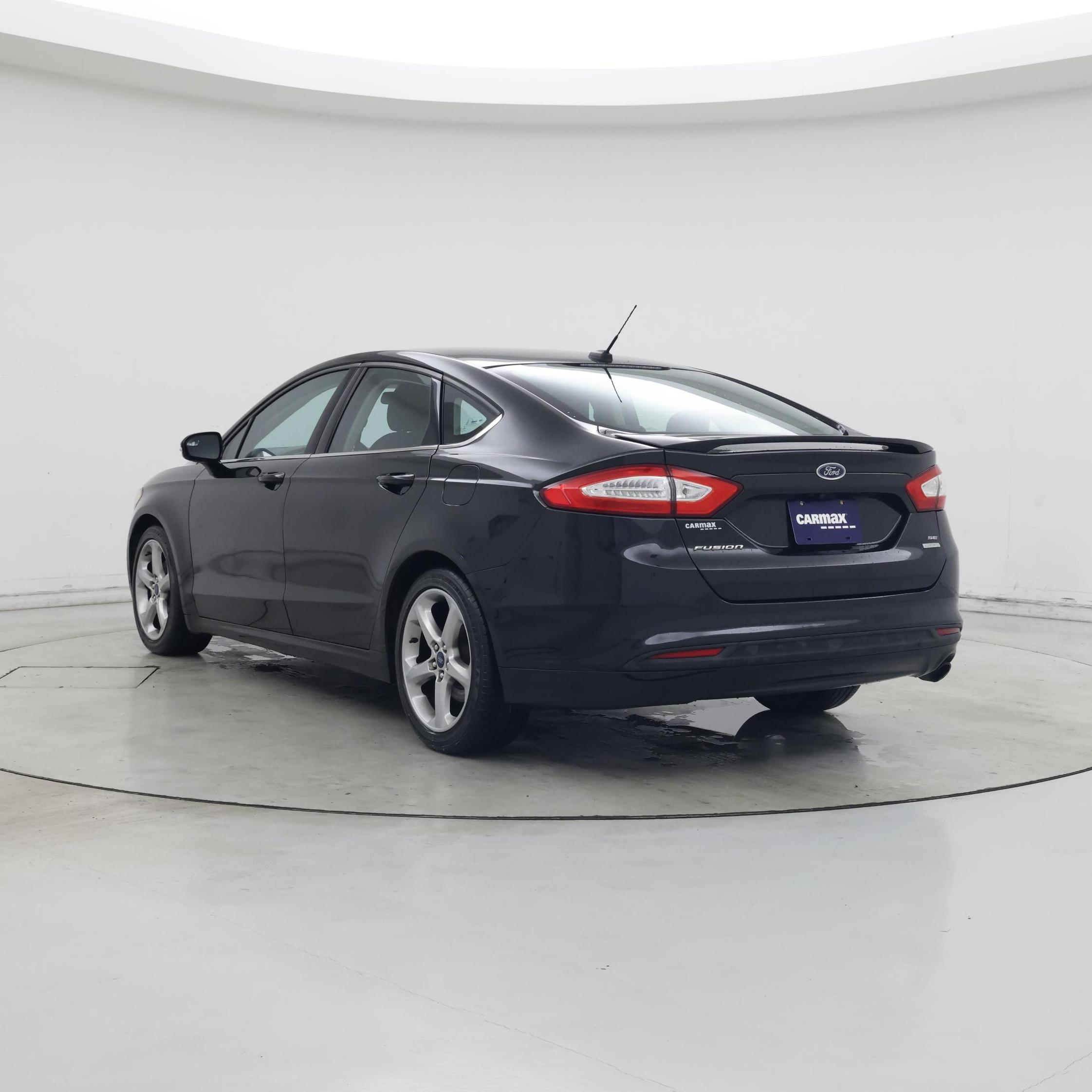 Thumbnail: 2015 Ford Fusion - 2
