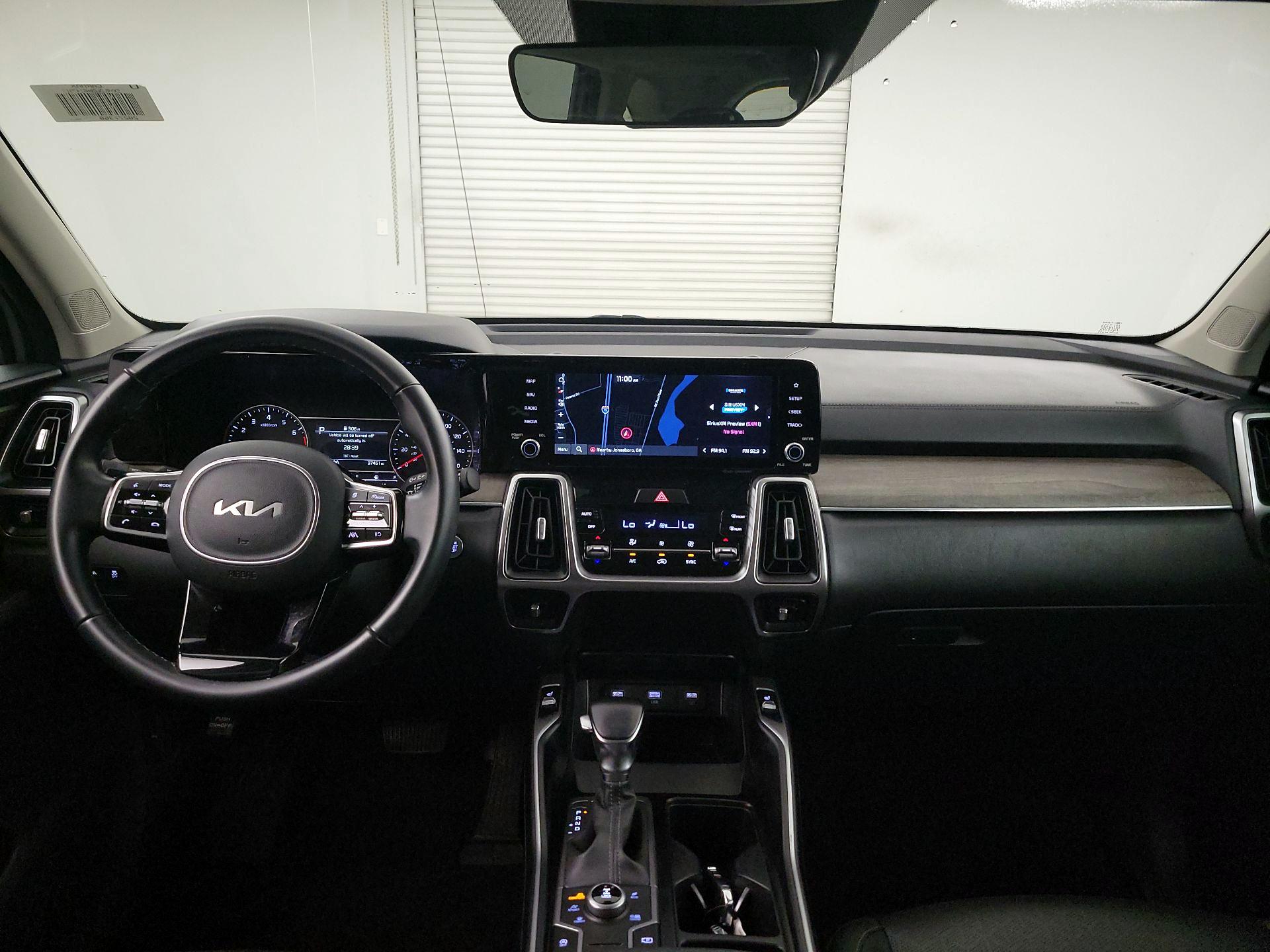 Thumbnail: 2022 Kia Sorento - 9