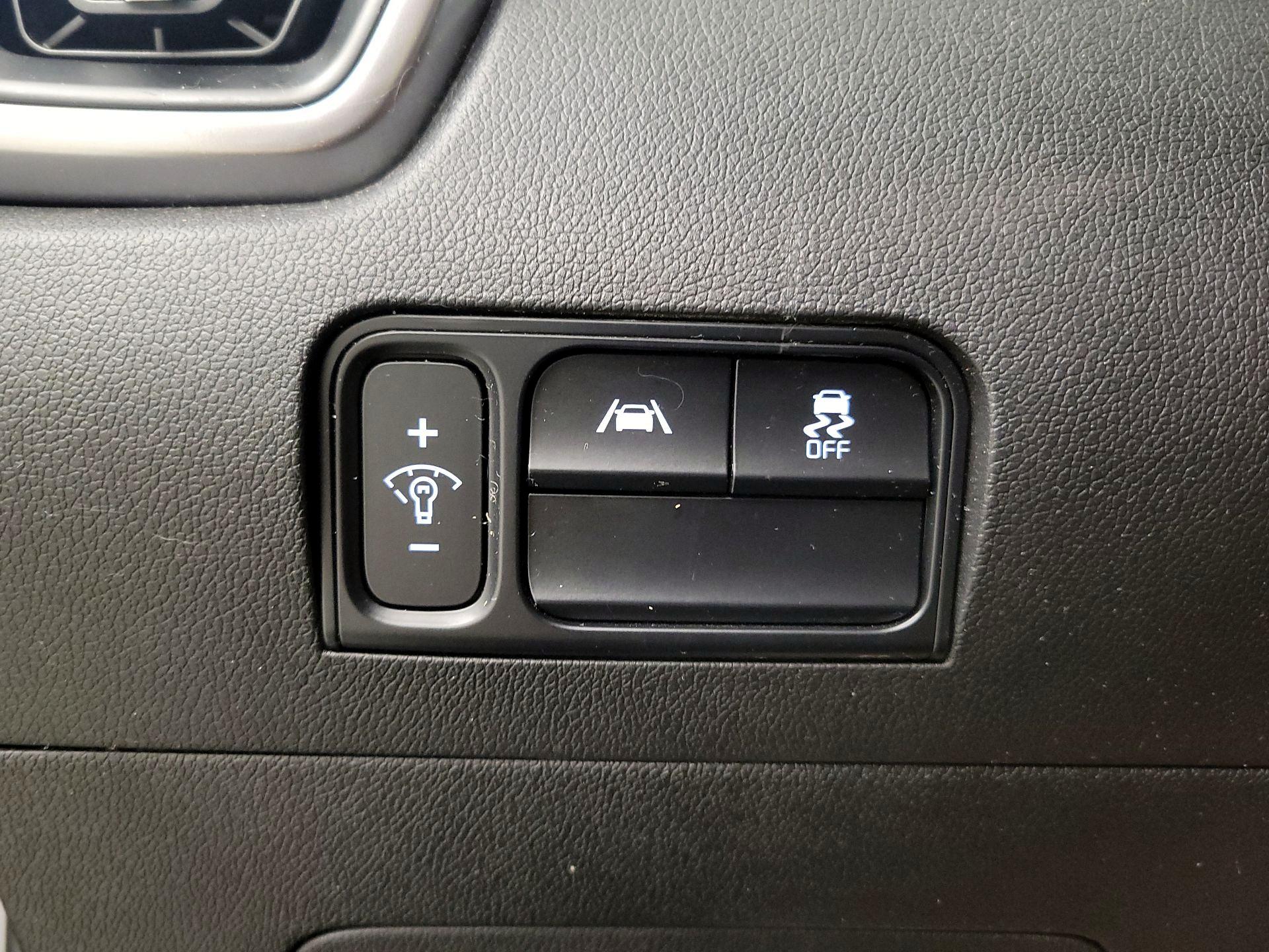 Thumbnail: 2022 Kia Sorento - 13