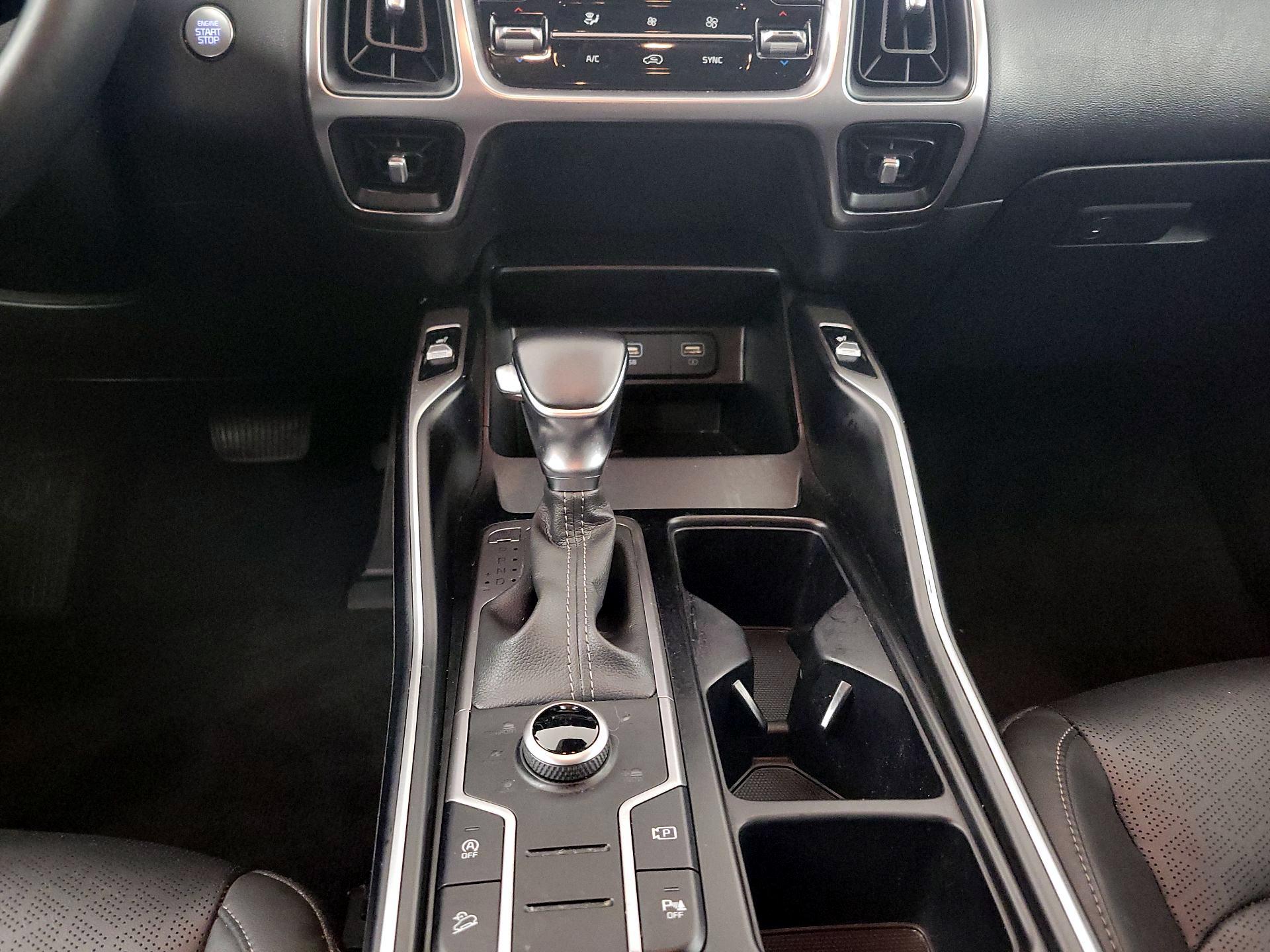 Thumbnail: 2022 Kia Sorento - 18