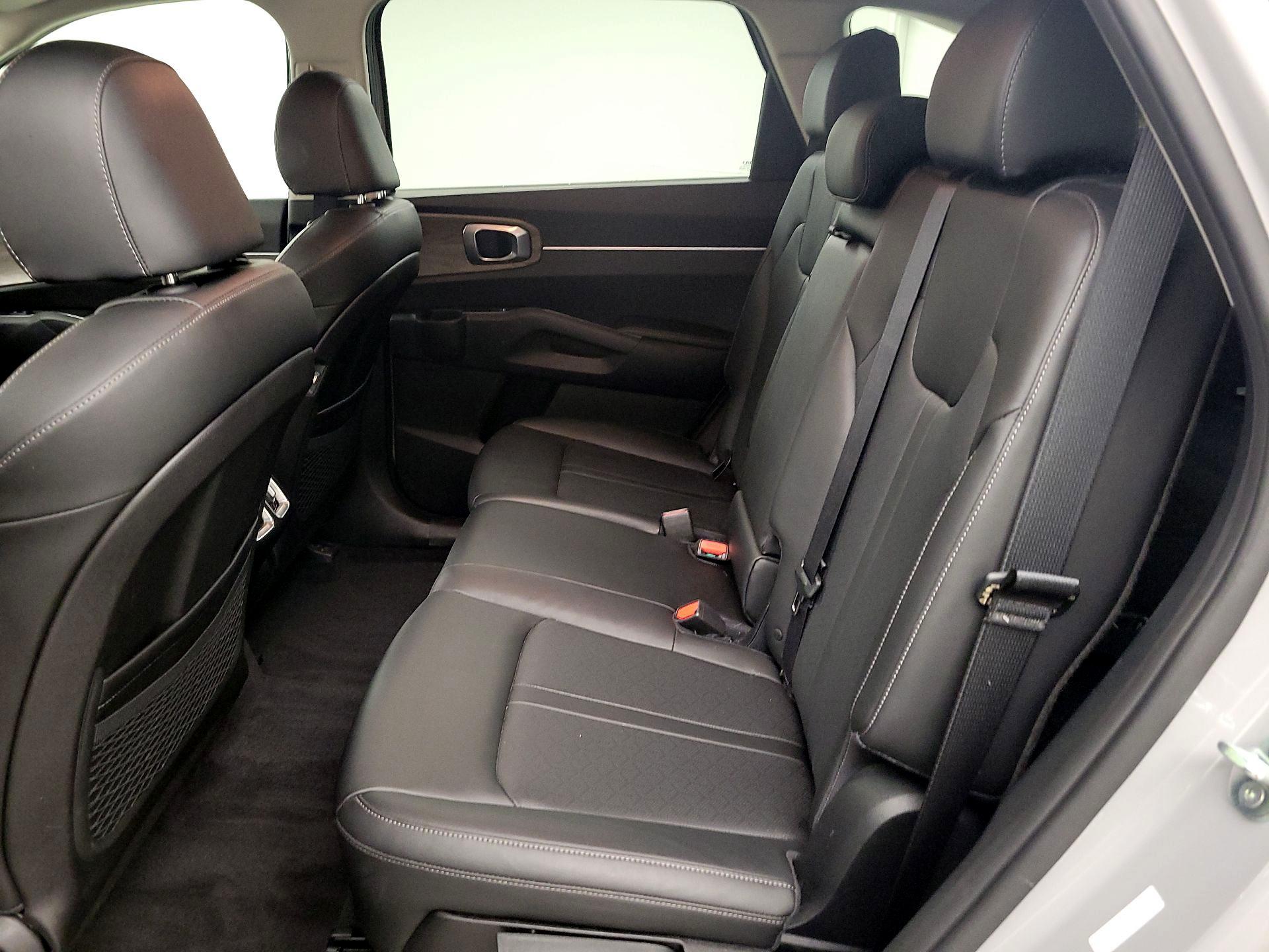 Thumbnail: 2022 Kia Sorento - 20