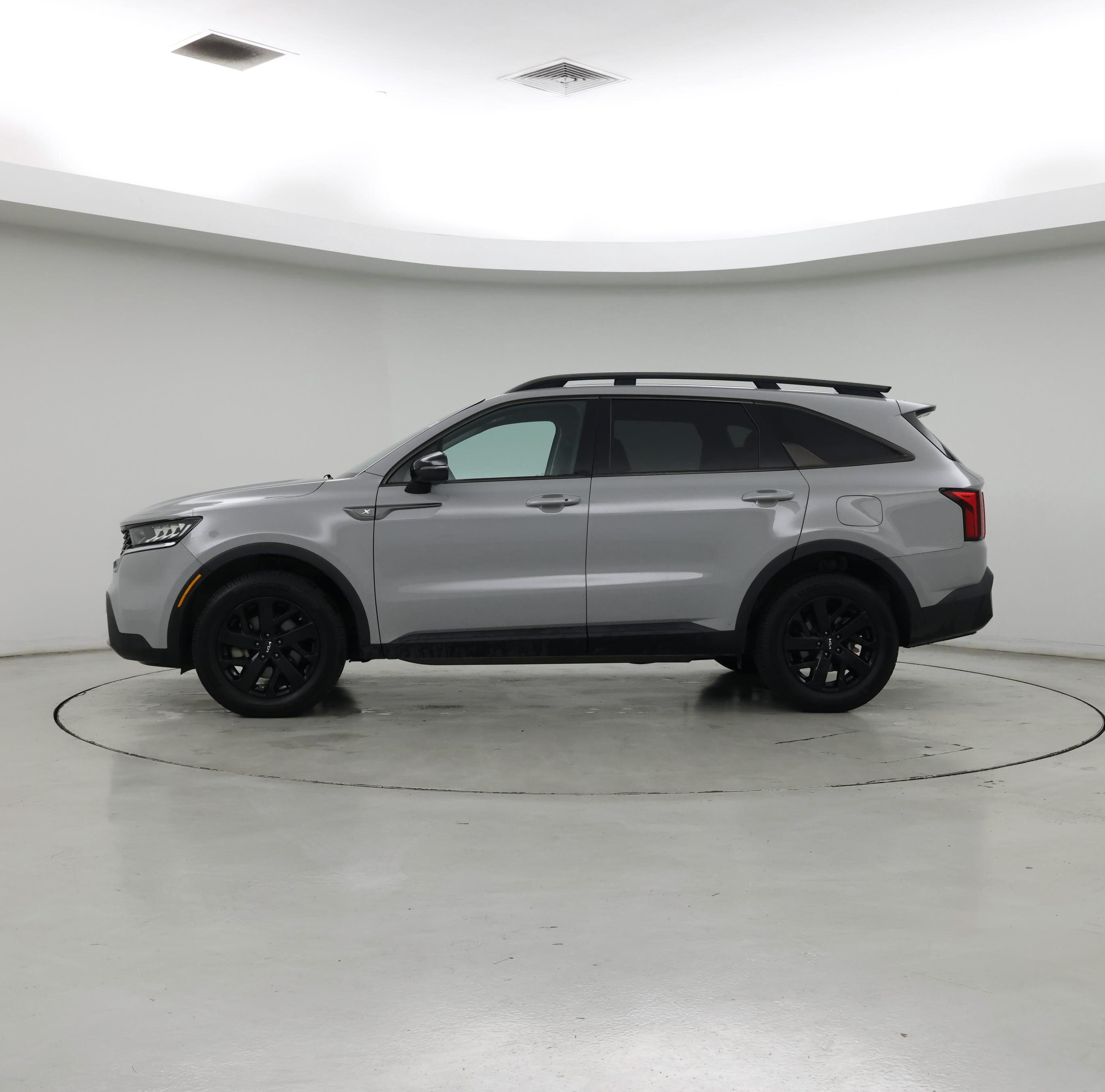 Thumbnail: 2022 Kia Sorento - 3