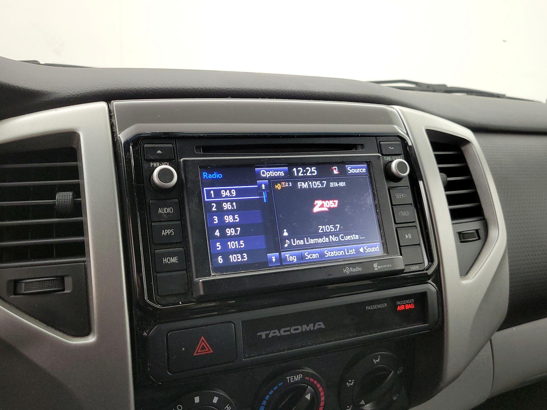 Thumbnail: 2015 Toyota Tacoma - 15