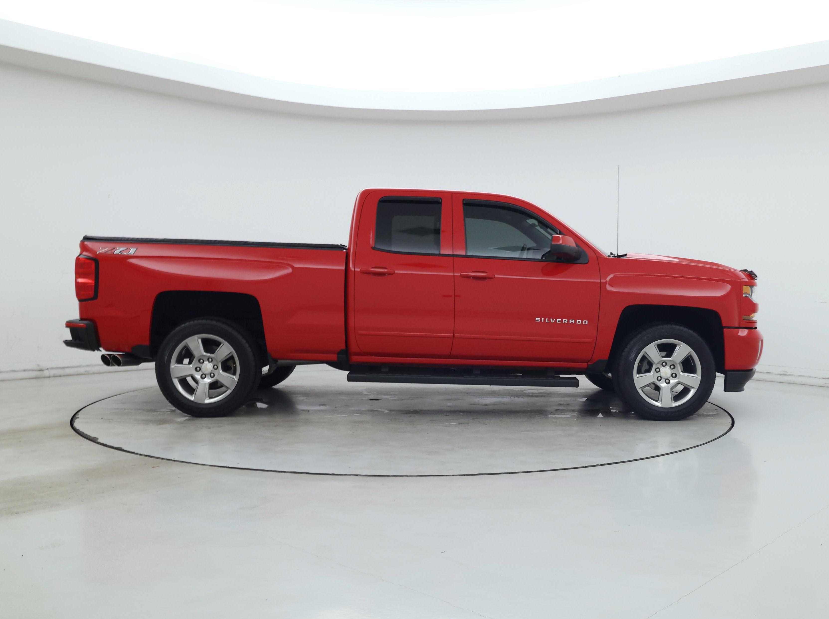 Thumbnail: 2018 Chevrolet Silverado 1500 - 7