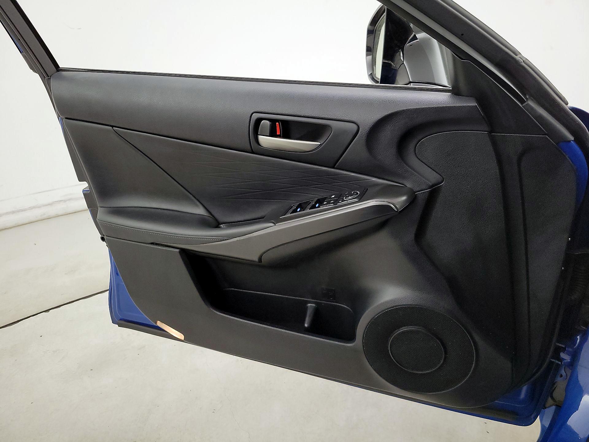 Thumbnail: 2022 Lexus IS - 12